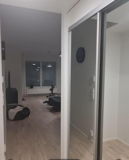 Tampere, Härmälänranta, messuhallin lähellä uudehko kaksio