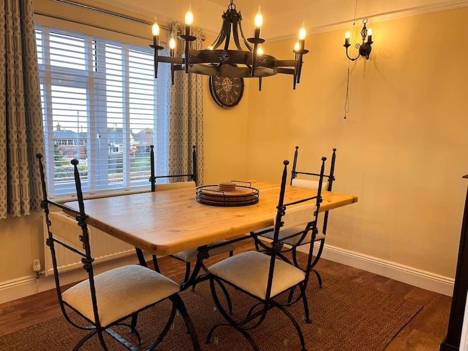Blue Anchor House - Seaview, Hot Tub Apartments