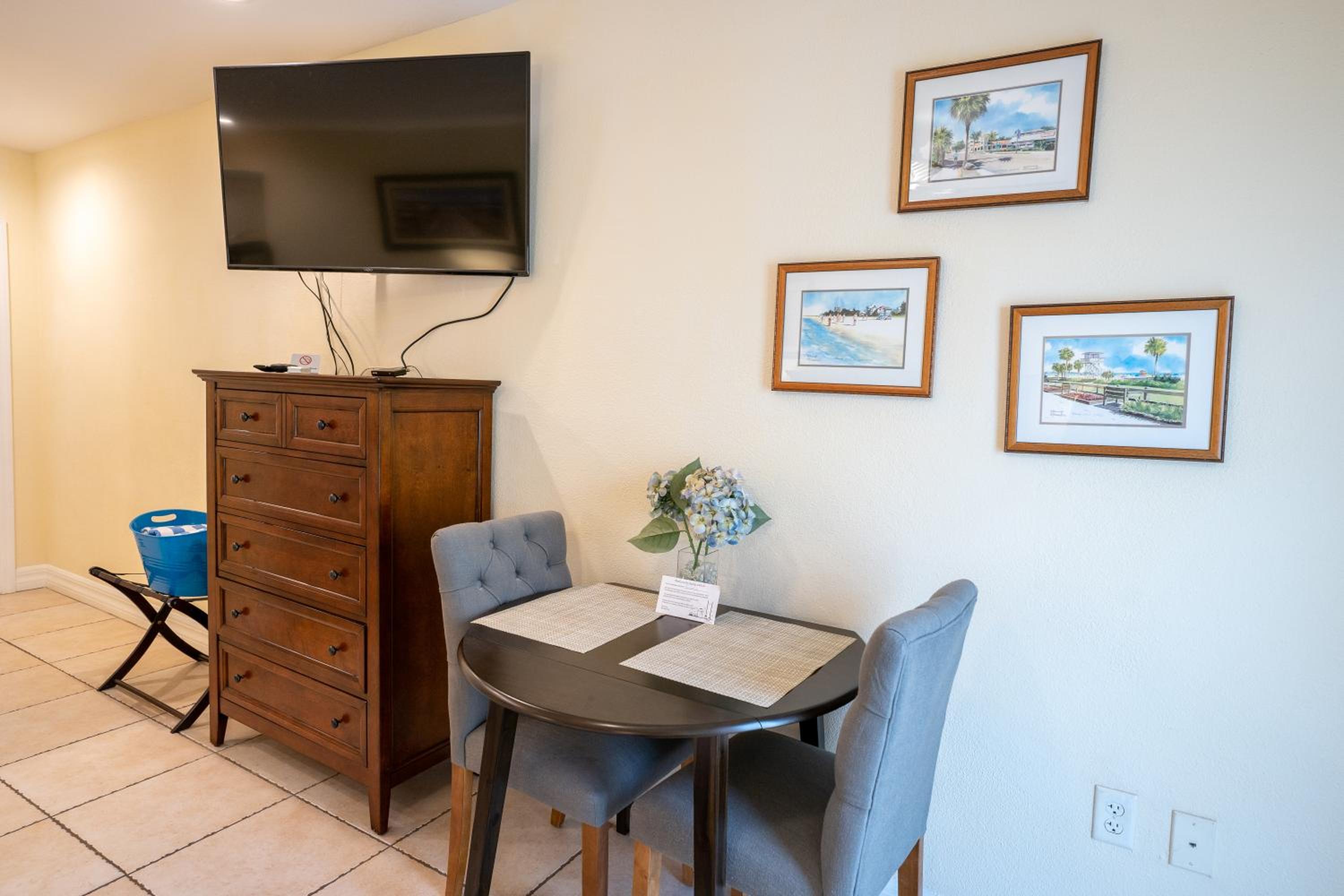 The Capri at Siesta - Property Image 7