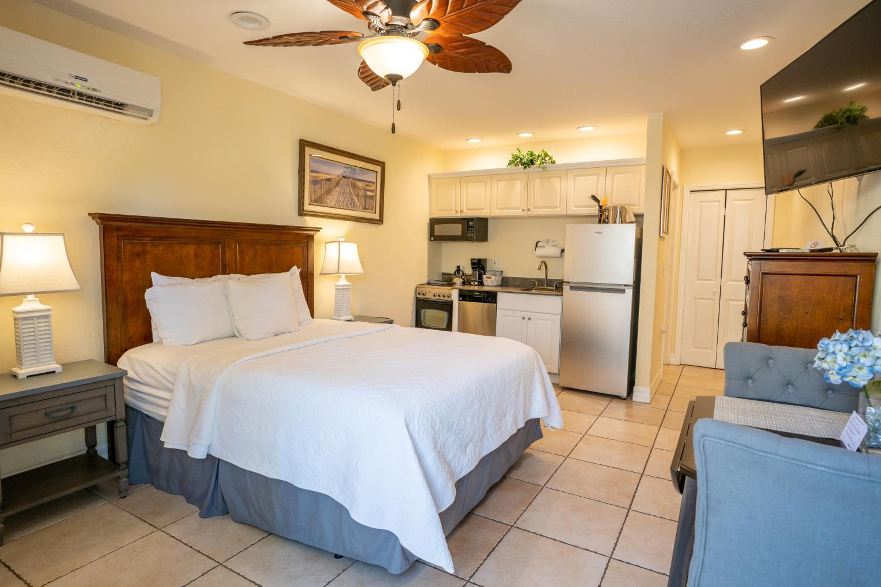 The Capri at Siesta - Property Image 10