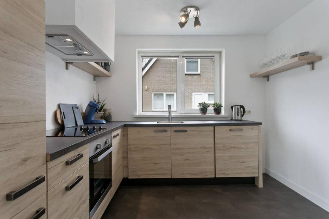 HÜBSCHES FERIENHAUS IN OUDDORP - fußläufig zum Strand und Zentrum