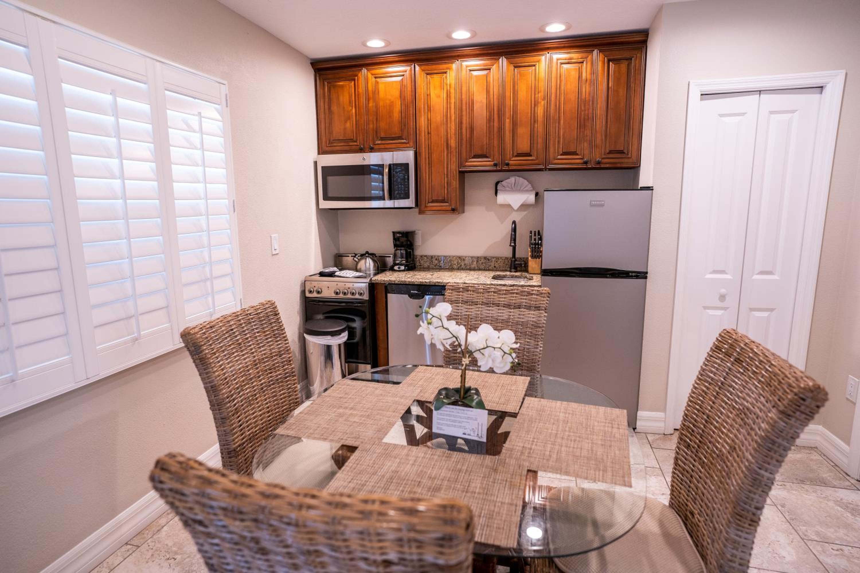 The Capri at Siesta - Property Image 104
