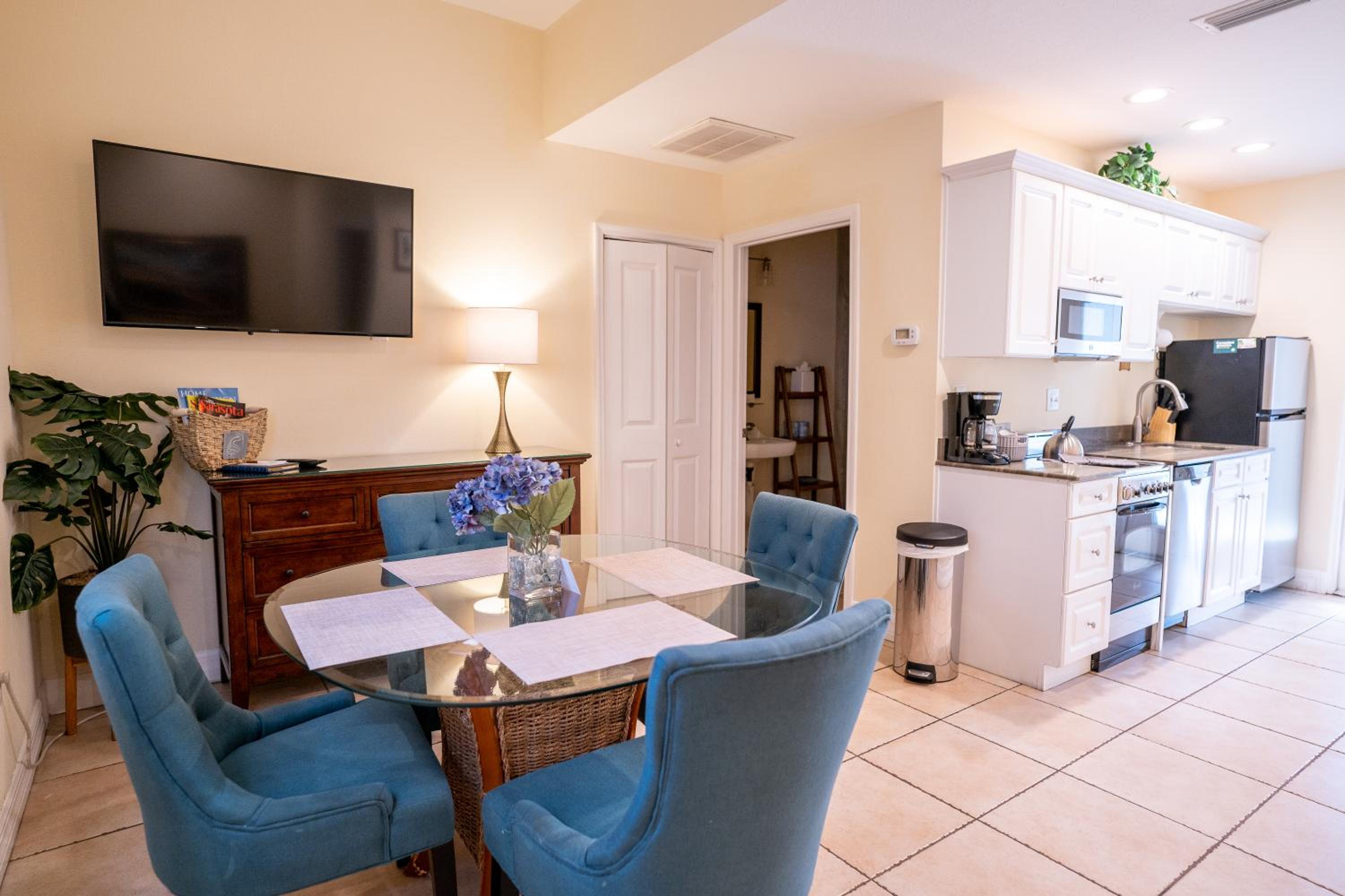The Capri at Siesta - Property Image 106