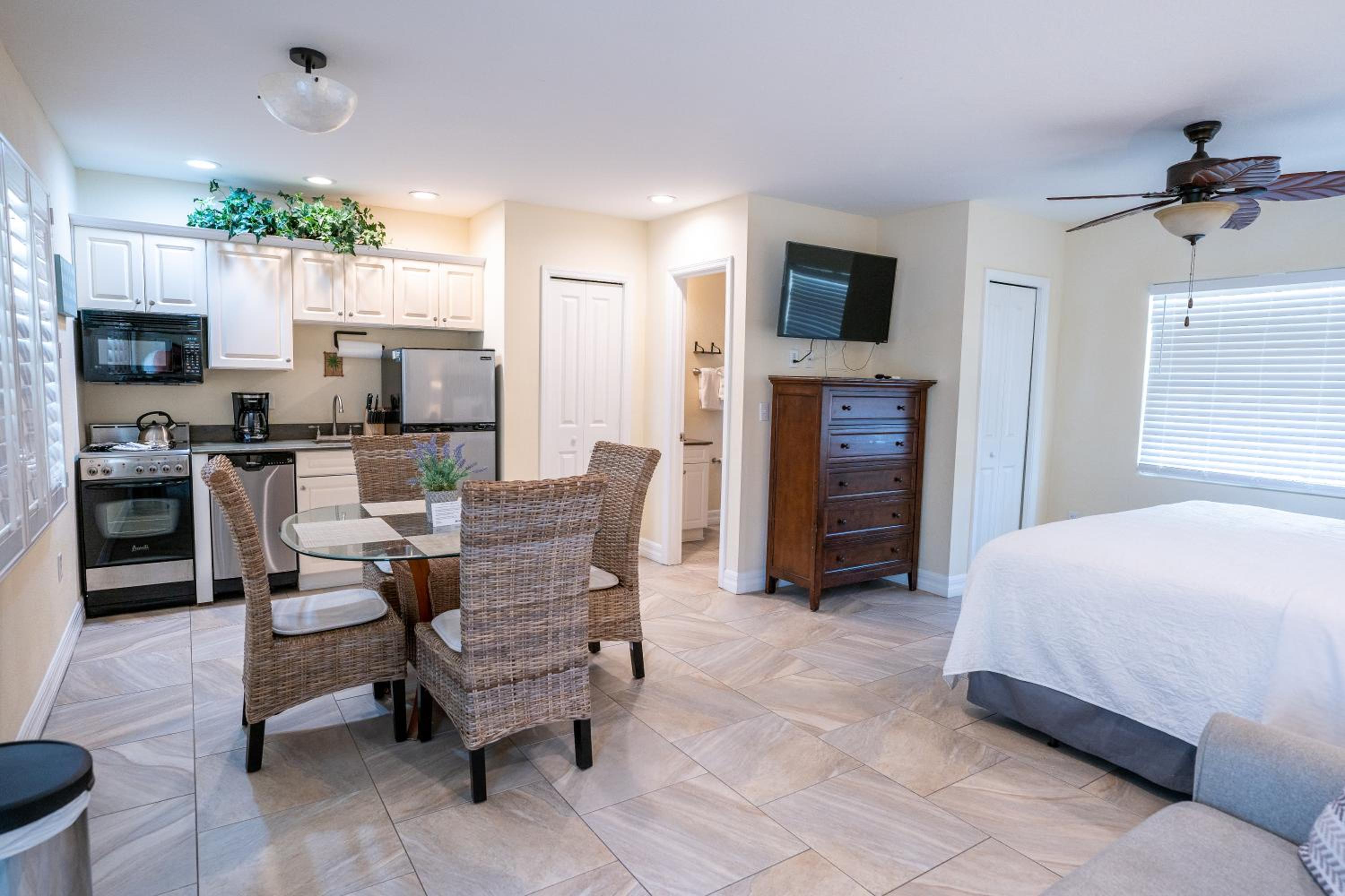 The Capri at Siesta - Property Image 45