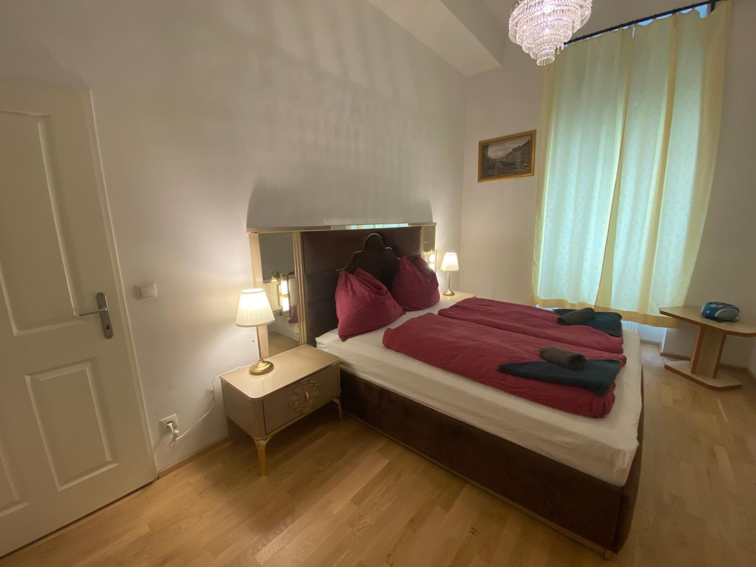 Apartments Opera