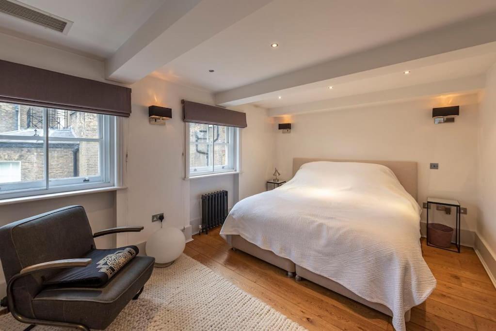 Stunning 3 Bed Townhouse in the heart of Mayfair