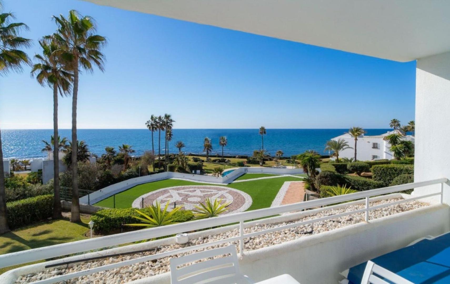 Playa Miraflores Luxury Beachfront Apartment