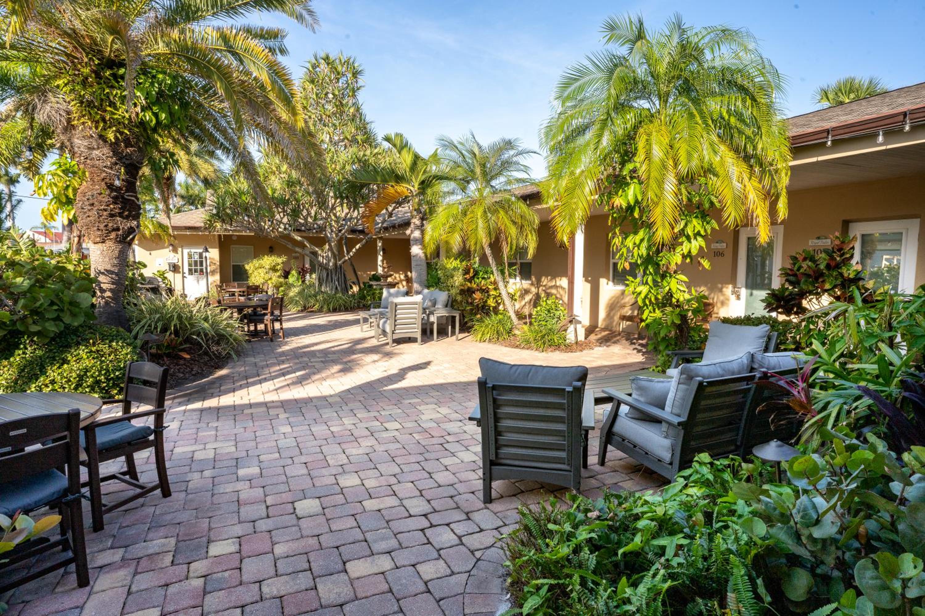 The Capri at Siesta - Property Image 72