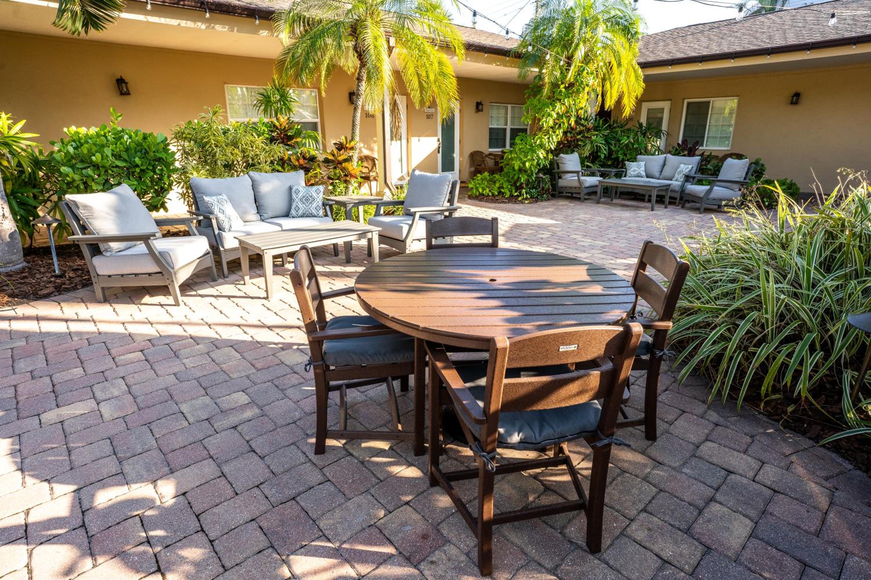 The Capri at Siesta - Property Image 73