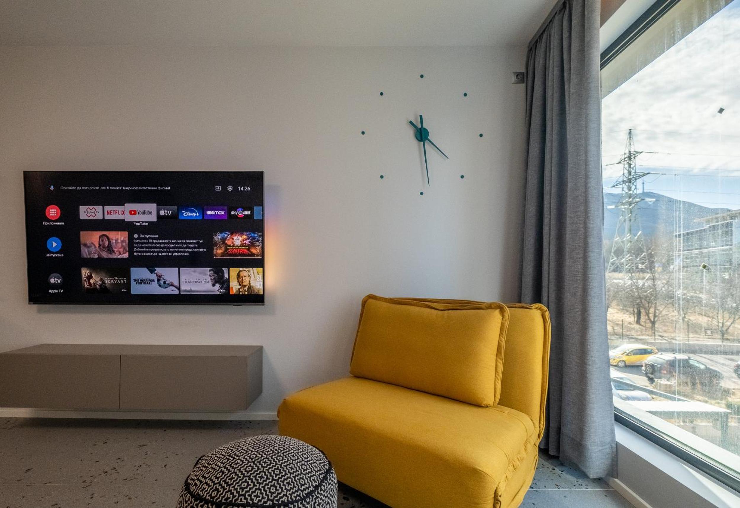 Emirates Luxury Apartment Free Parking Terrace
