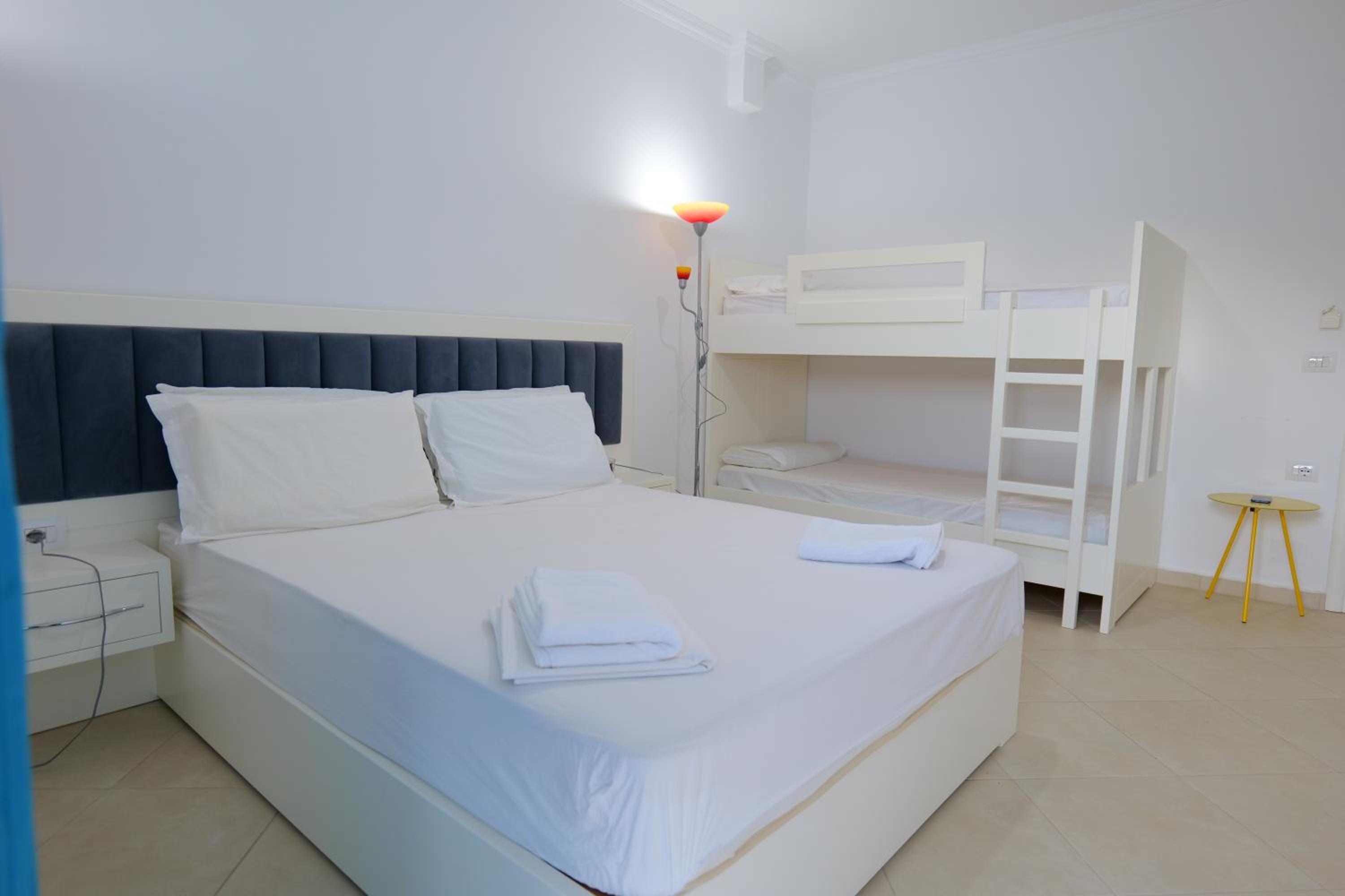 Davide Rooms