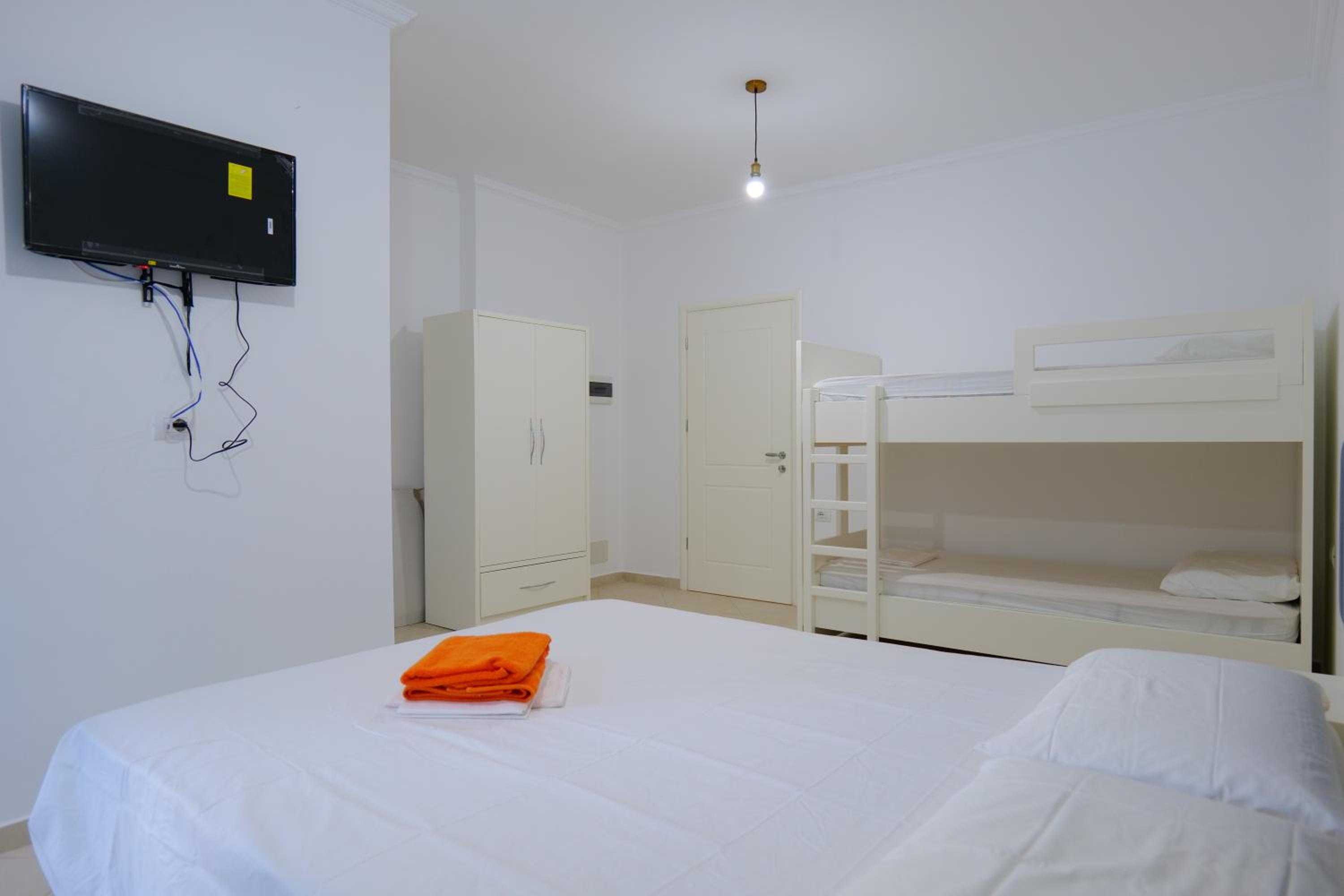 Davide Rooms