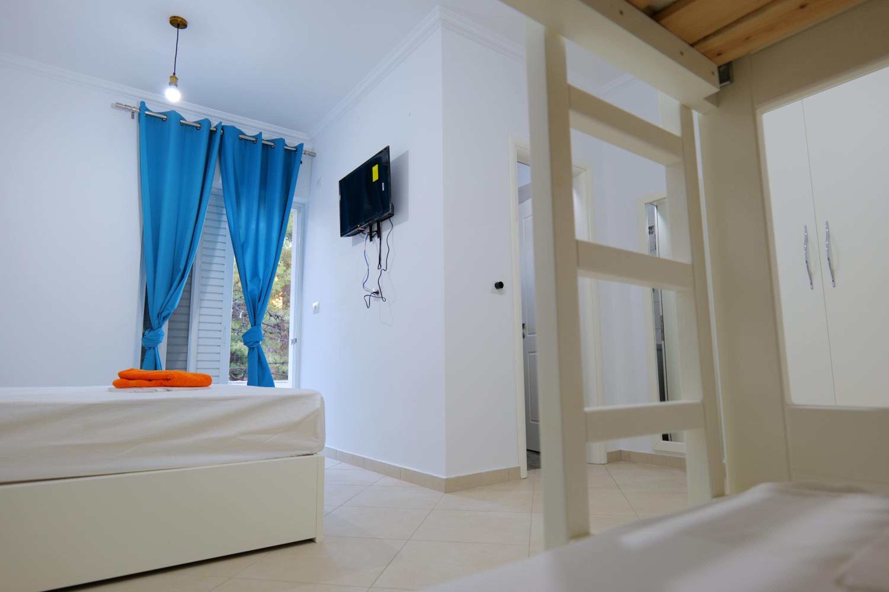 Davide Rooms