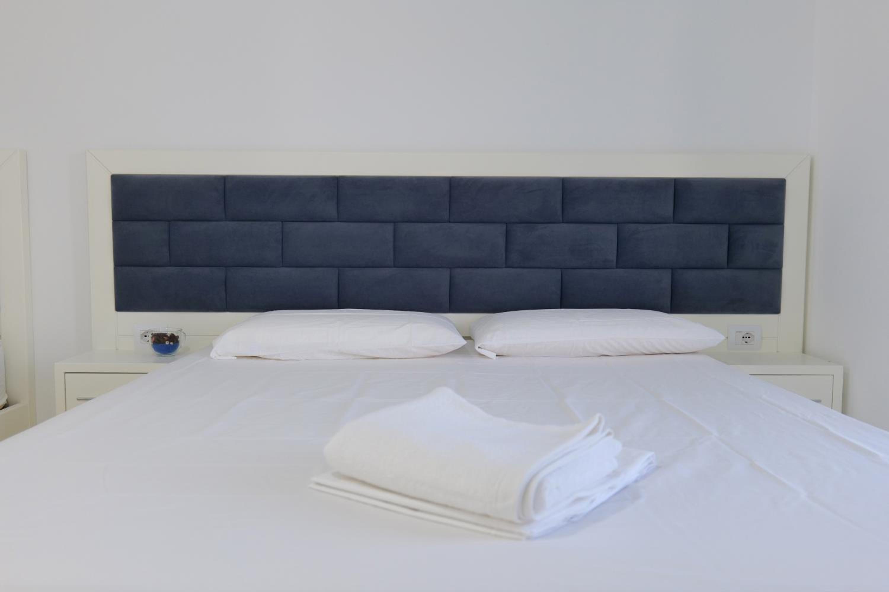Davide Rooms