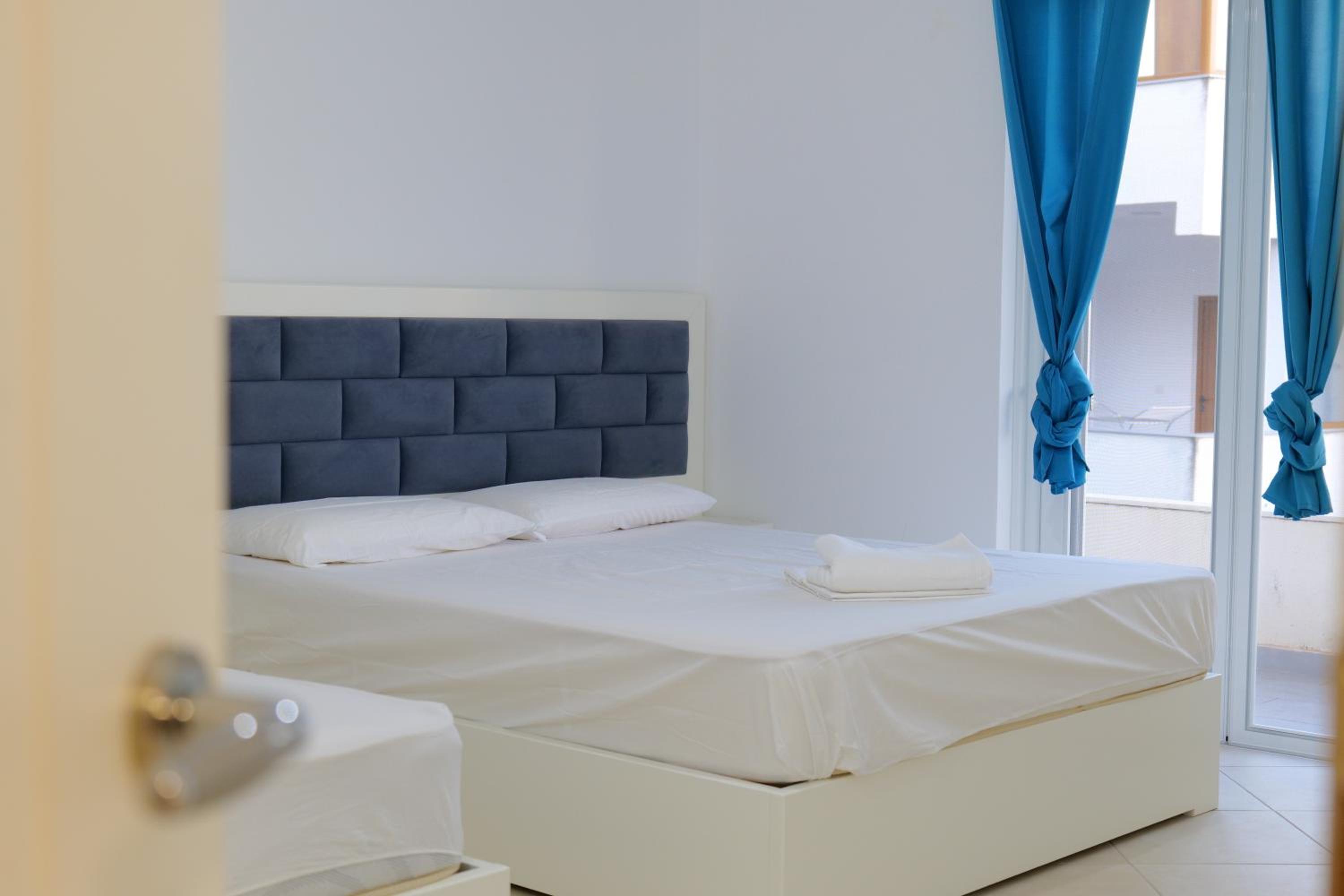 Davide Rooms