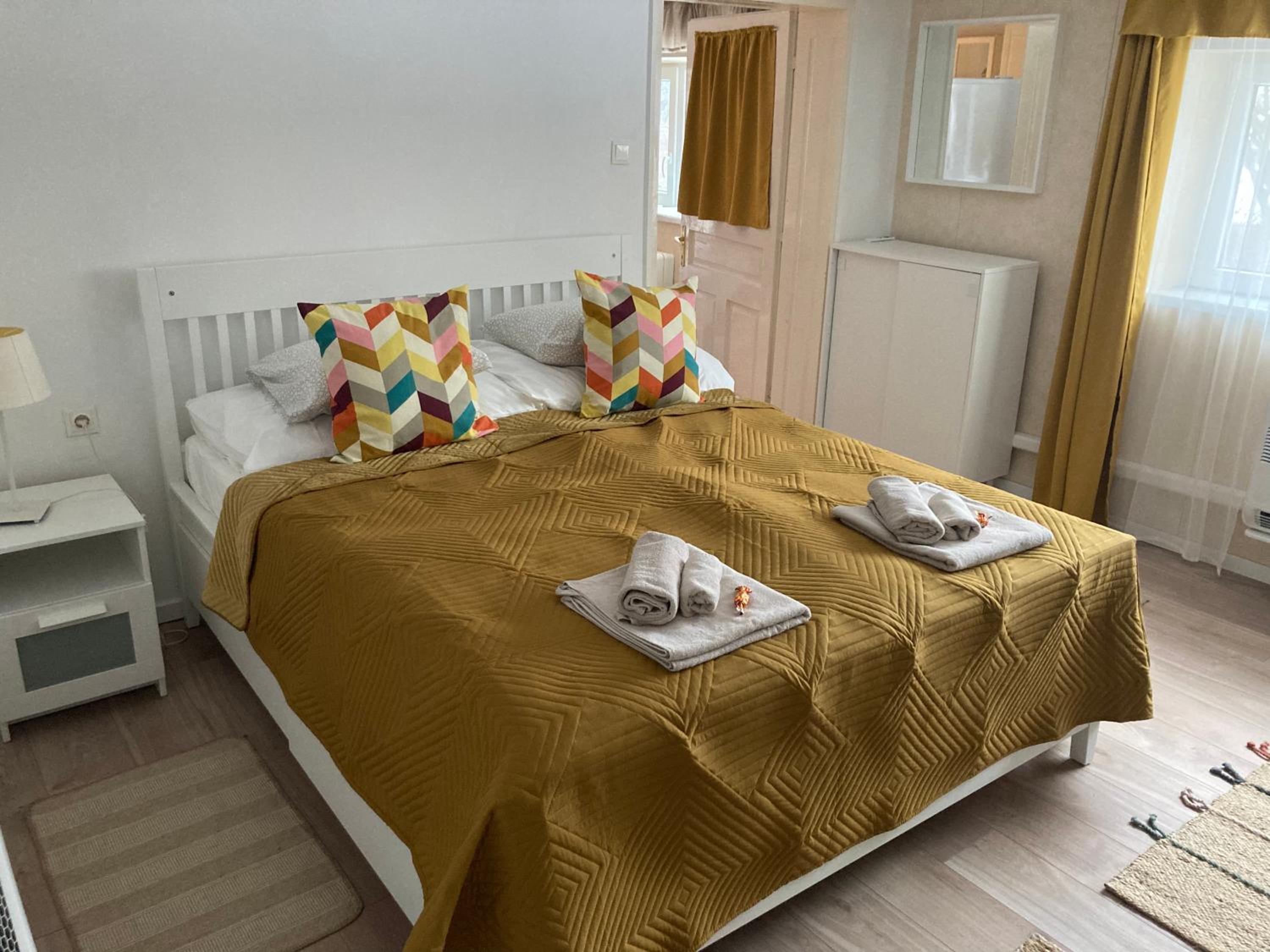 Lilakő Apartman