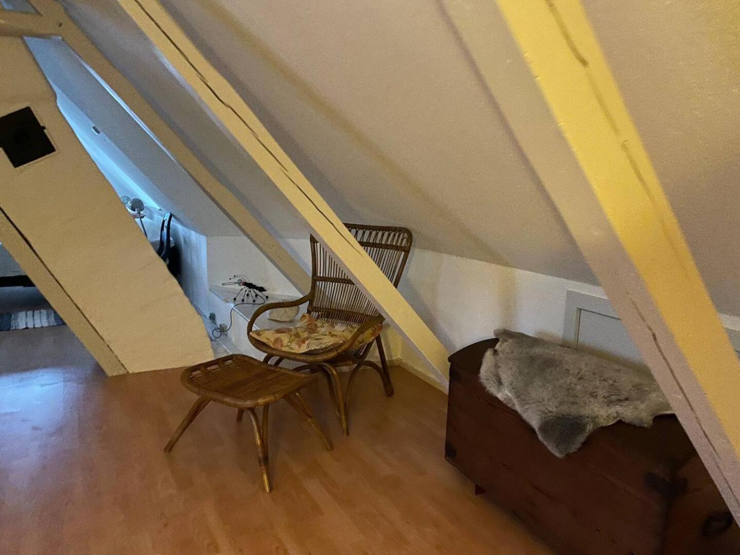 Værelser i historisk hus med sjæl og atmosfære