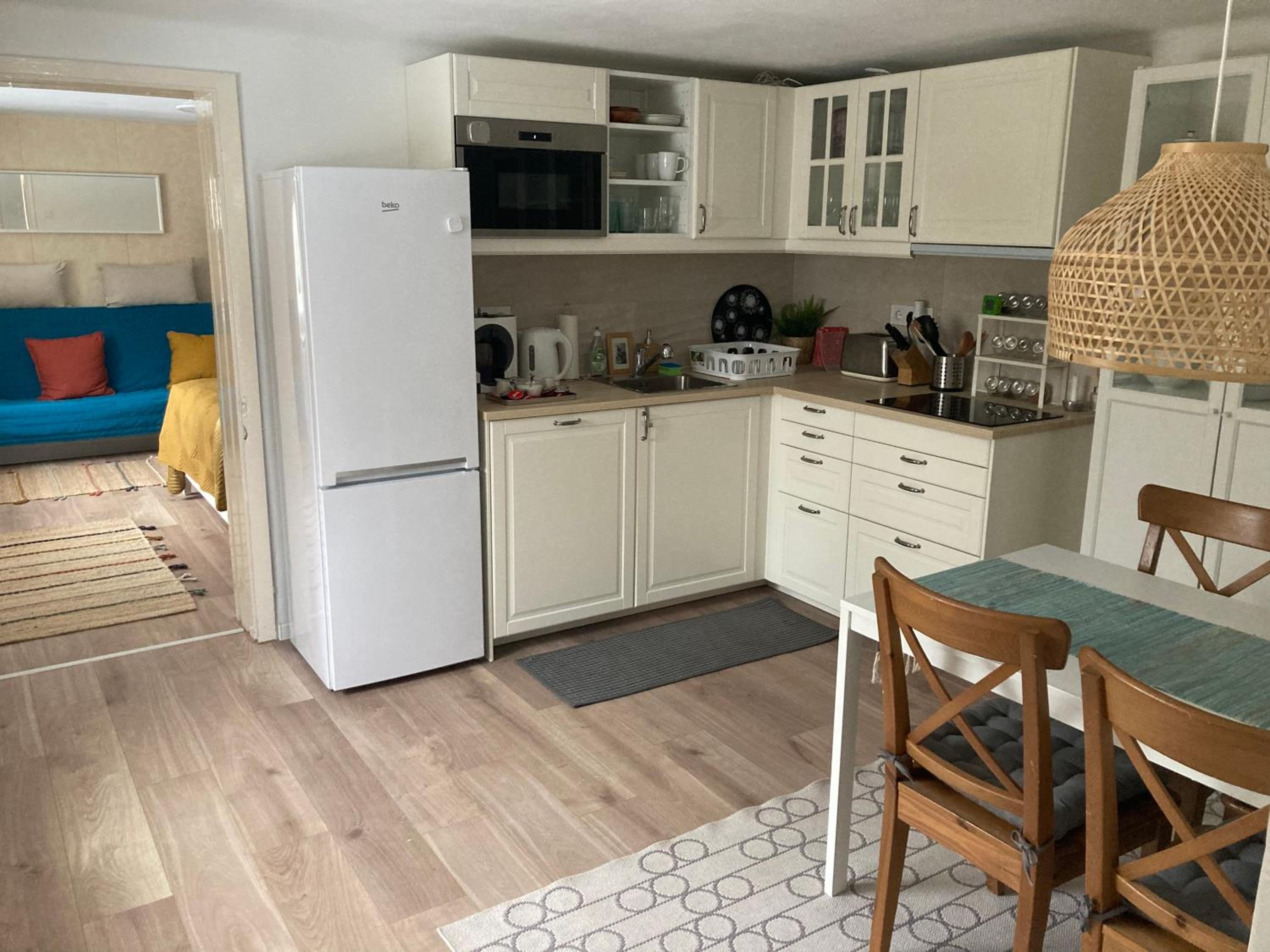 Lilakő Apartman