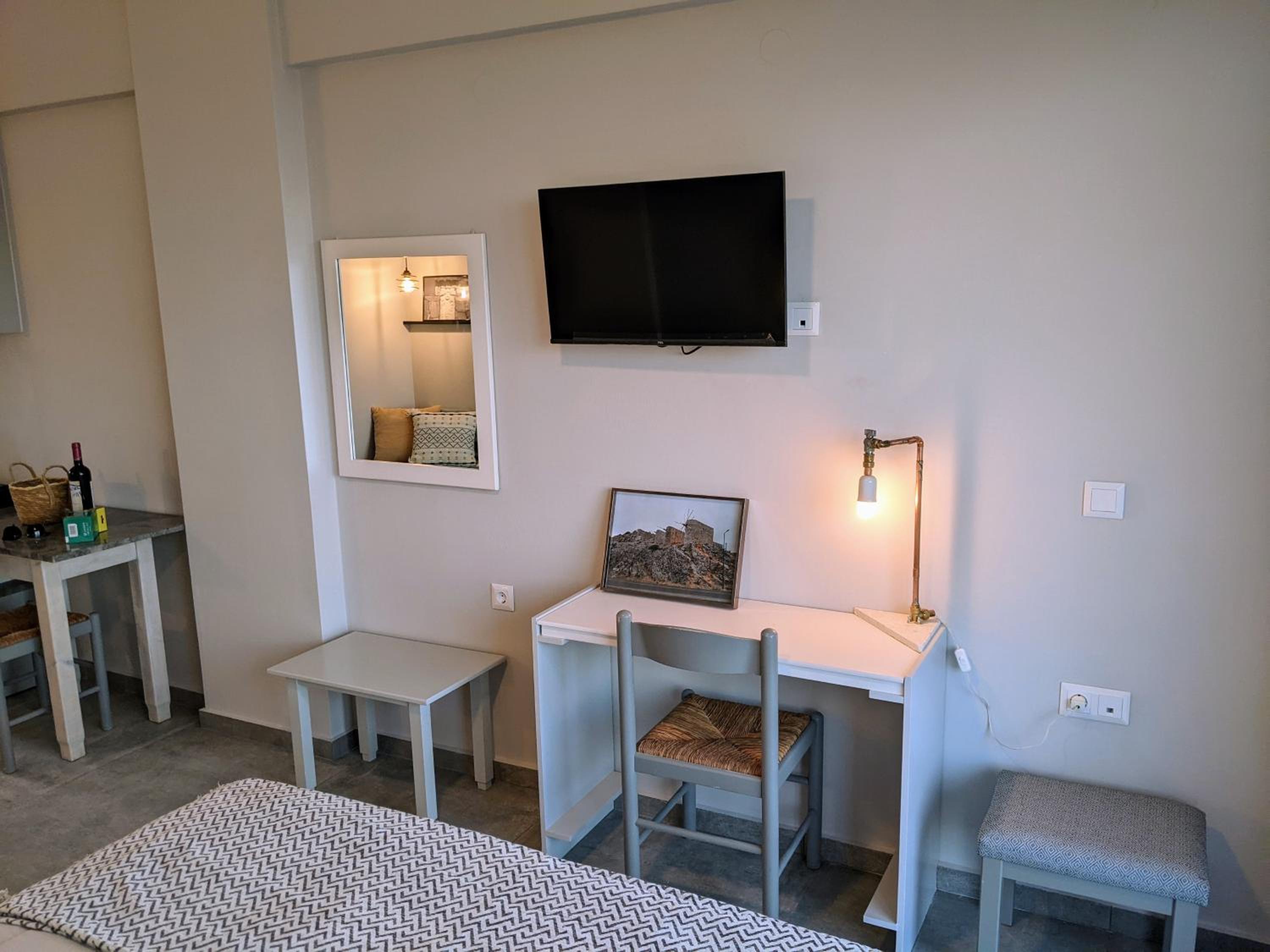 Evalia Apartments