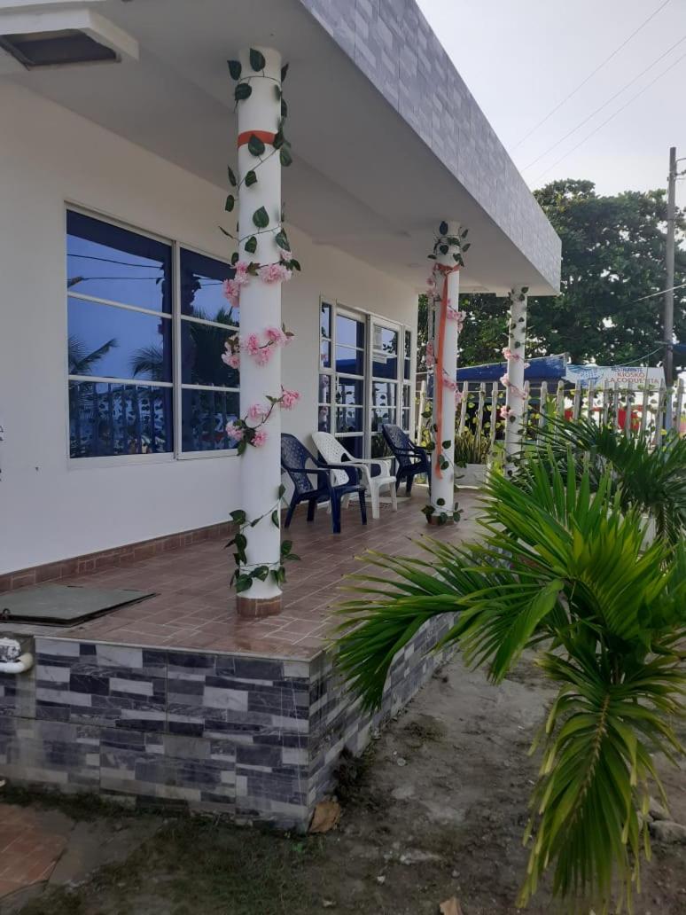 Hotel Casa - Cabaña ELA en Coveñas, frente al mar - Image 1