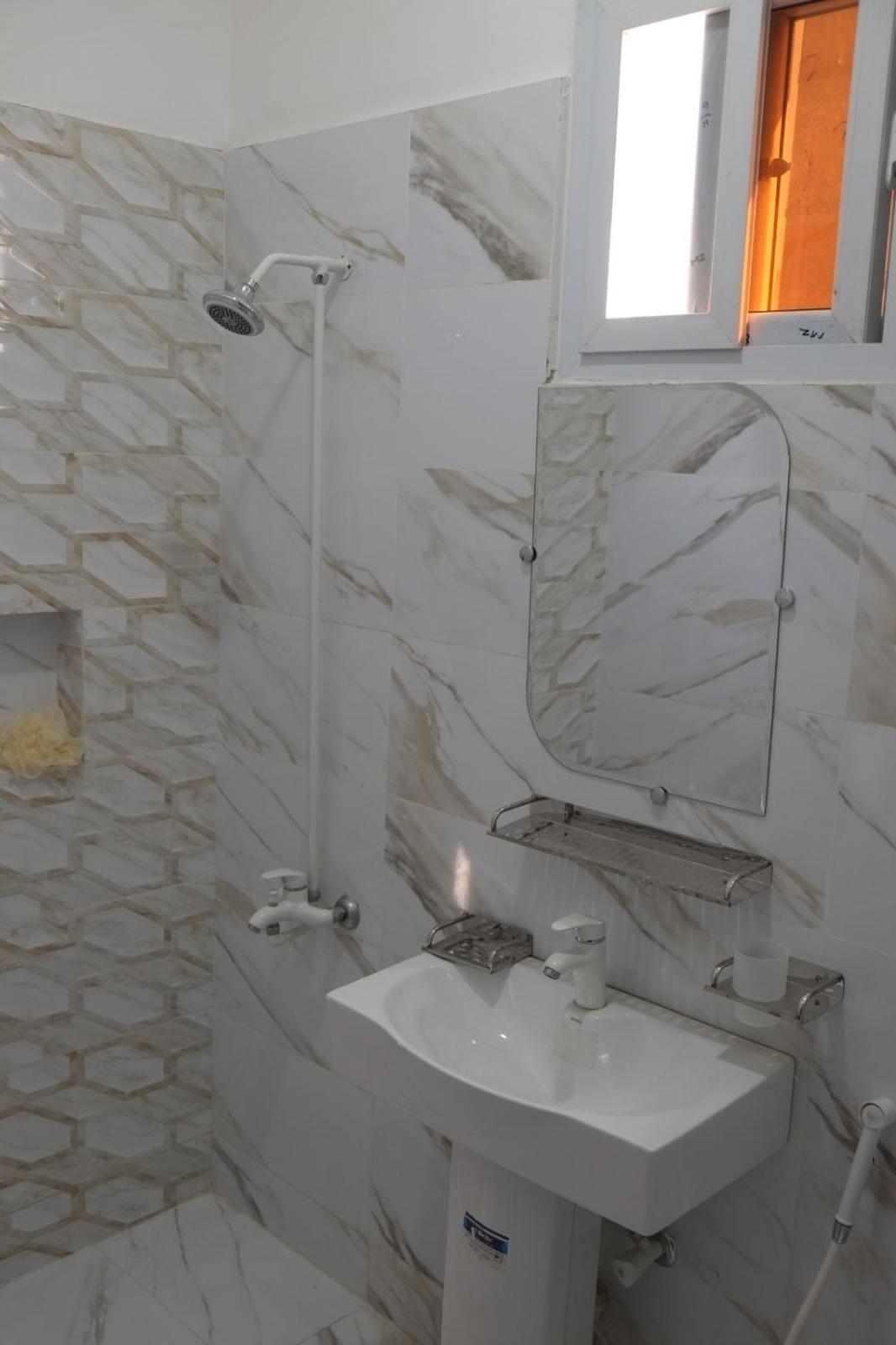 Al Rasheed Apartments second floor apartment
