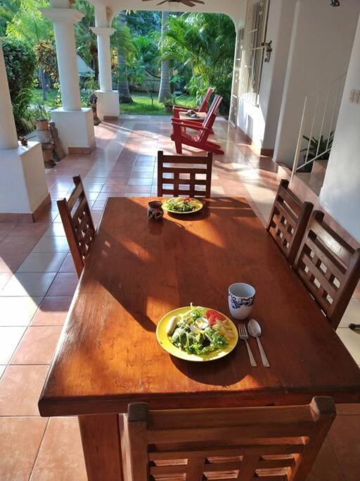 Lush Garden House near beaches with private pool. view 3