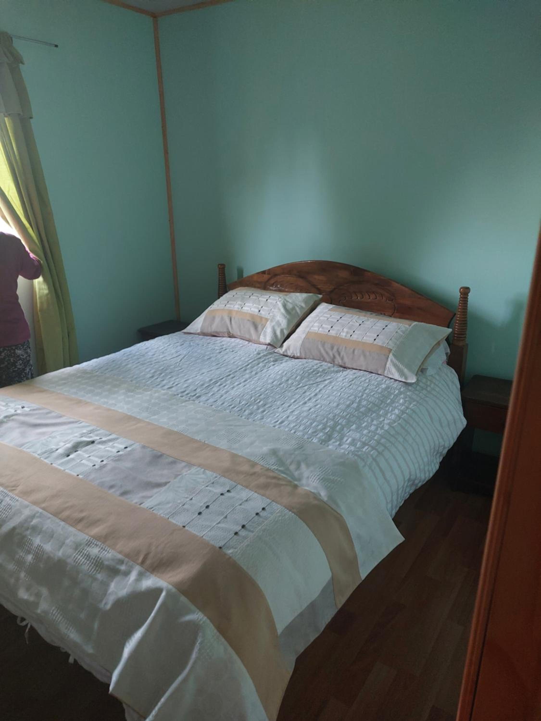 casa a 13km de coyhaique camino lago atravesado últimos 300 metros para vehículos 4x4