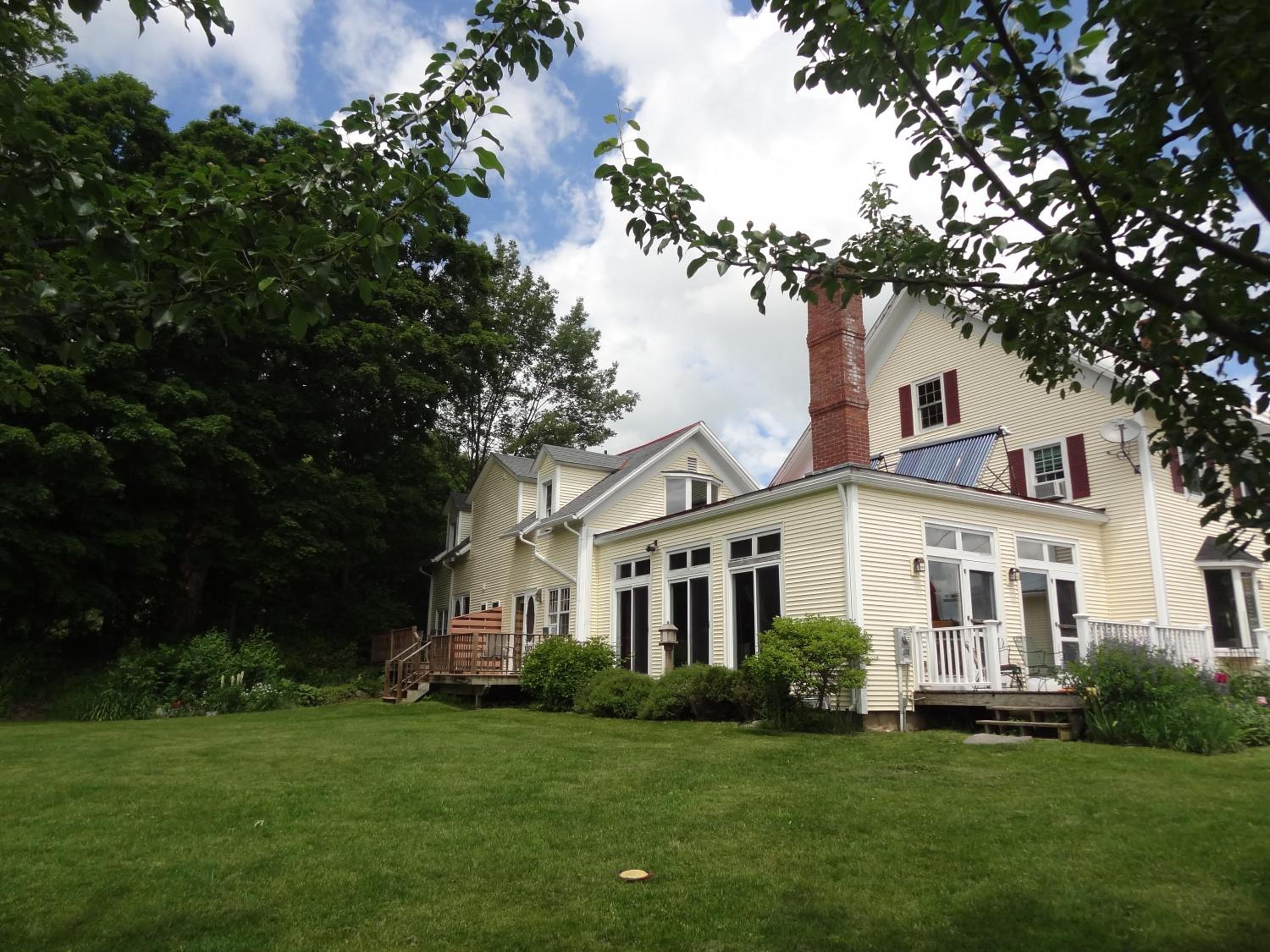 Inn at Buck Hollow Farm