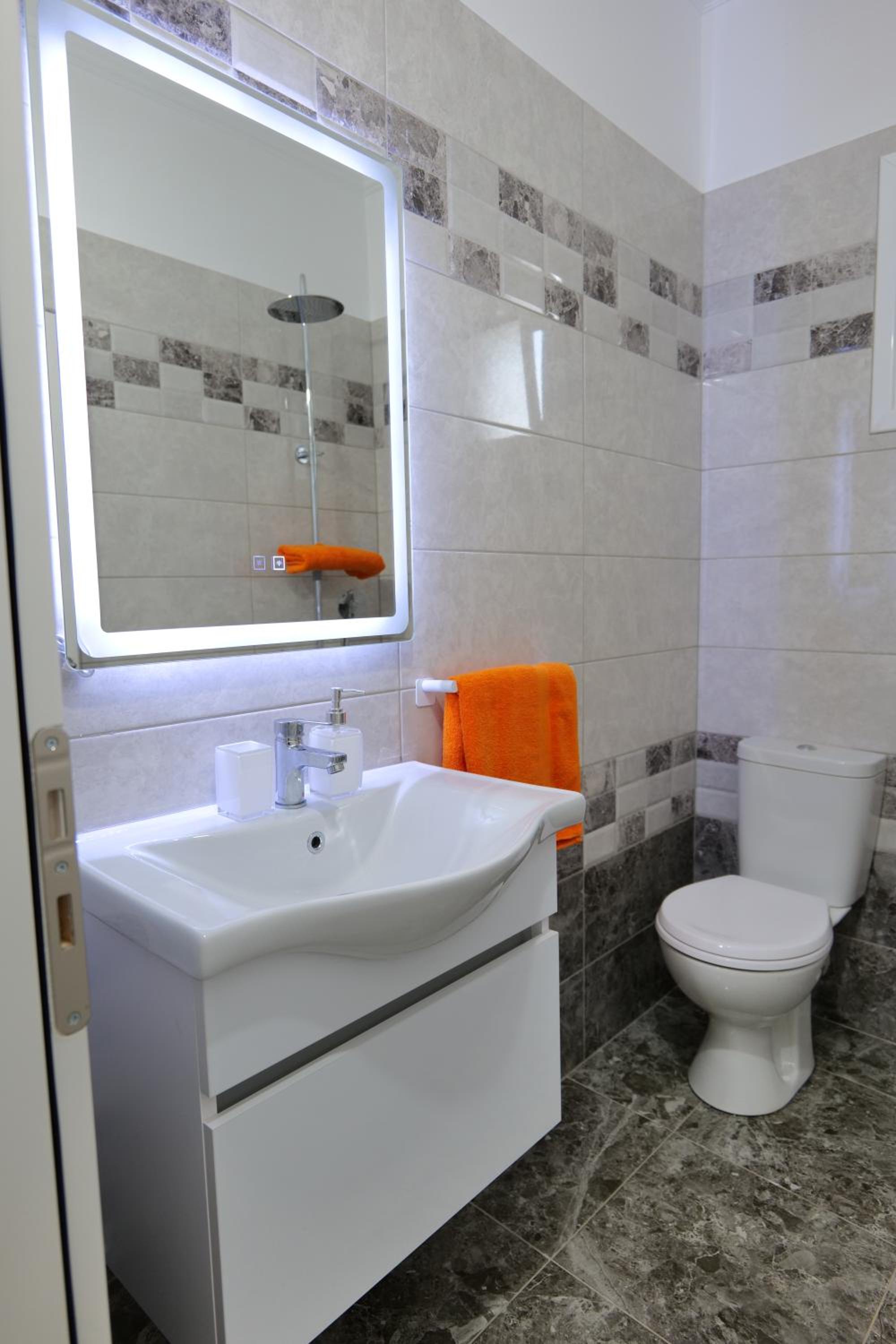 Davide Rooms