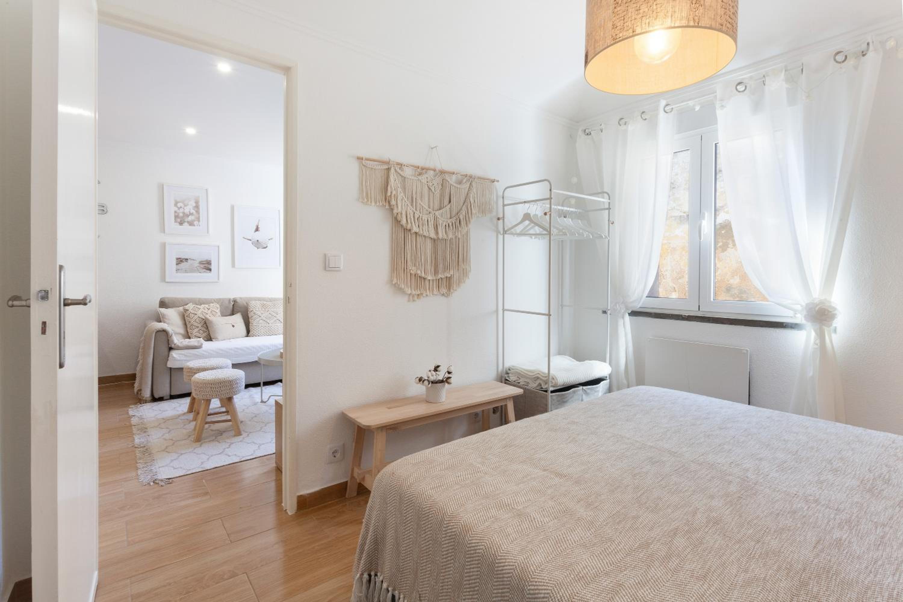Cozy one bedroom apartment in the heart of Cascais historic center view 5
