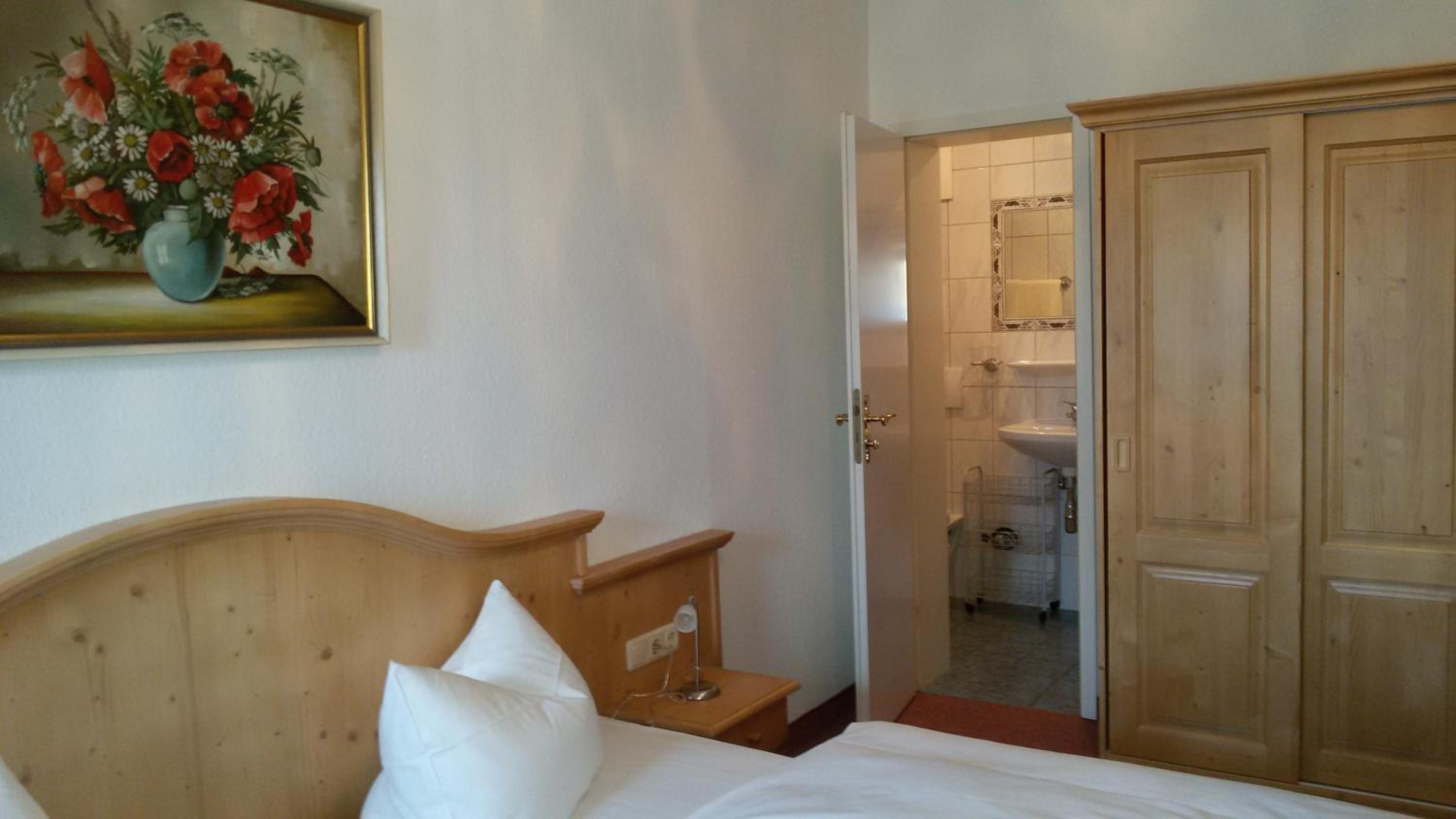 Photo 57