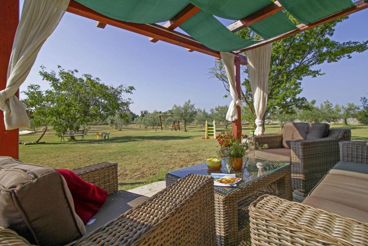 Šalvela in Šalvela (Haus für 4-6 Personen) view 3