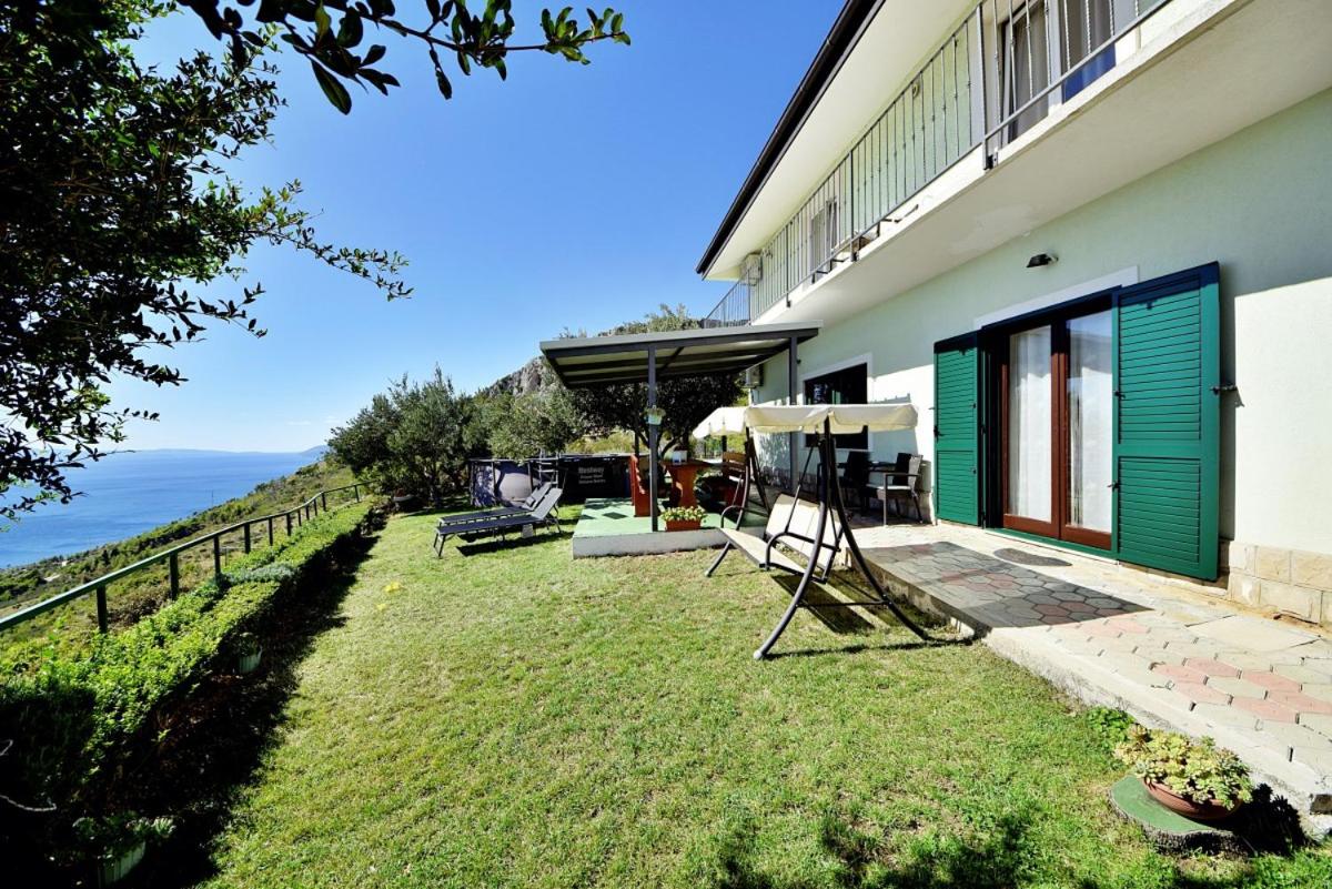 Selak in Tučepi - Haus für 6-7 Personen