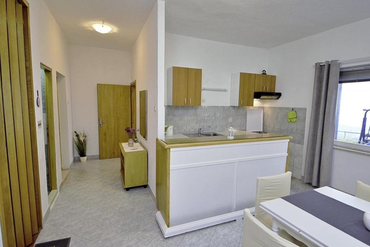 Selak in Tučepi - Haus für 6-7 Personen