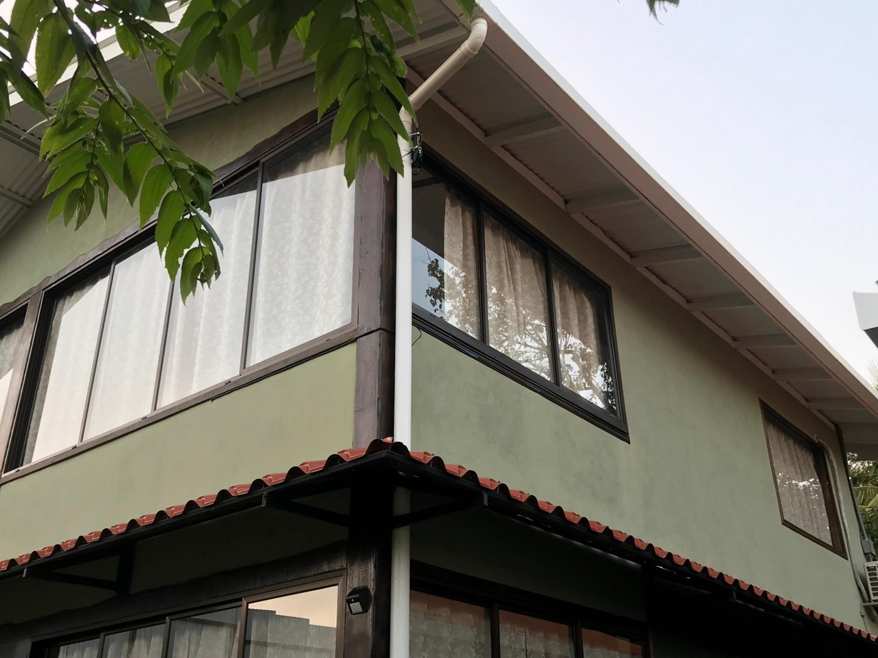 FLOR DE PARAISO BUNGALOWS