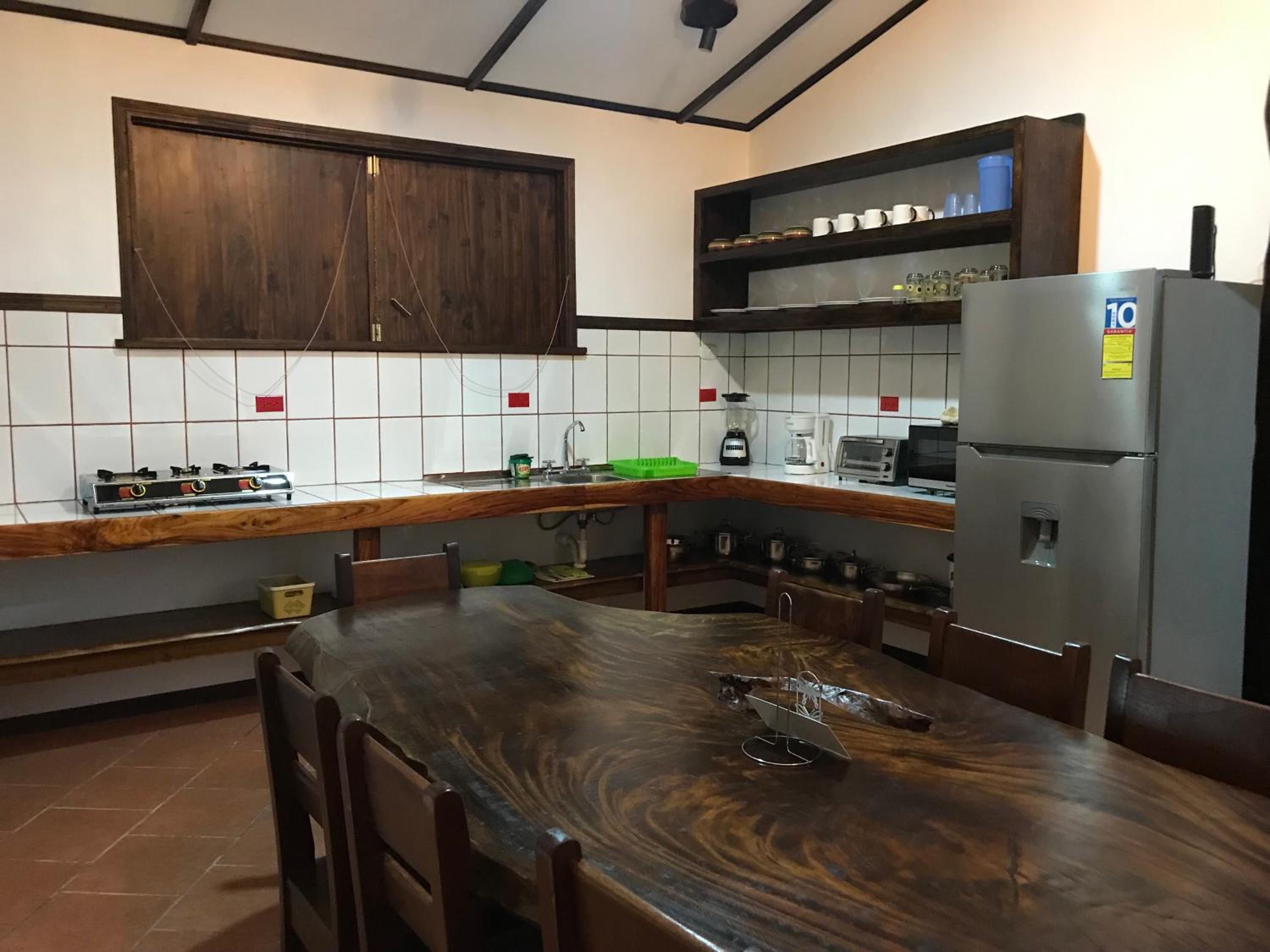 FLOR DE PARAISO BUNGALOWS
