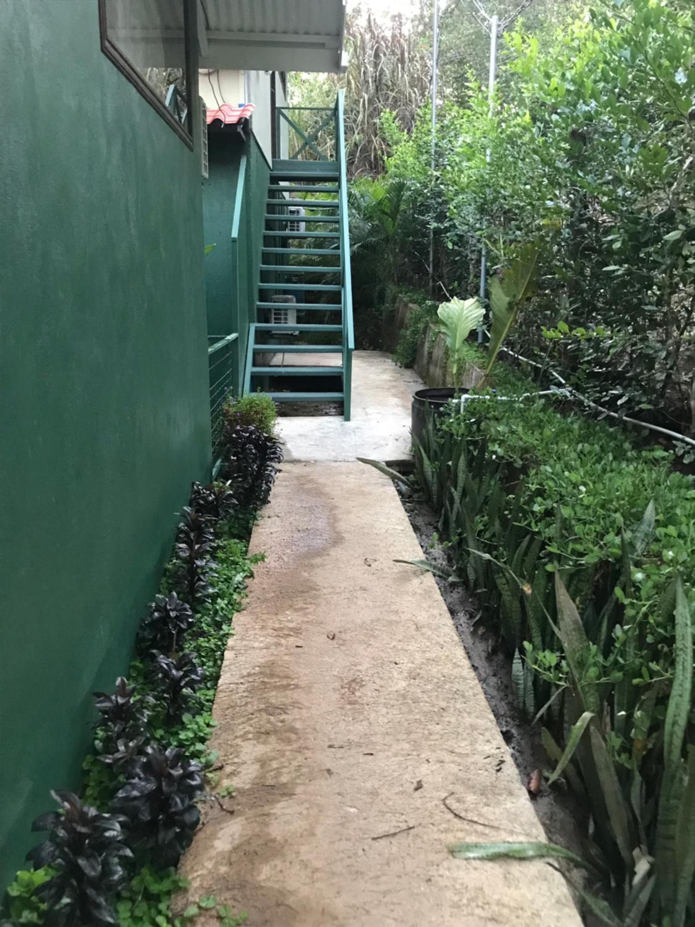 FLOR DE PARAISO BUNGALOWS