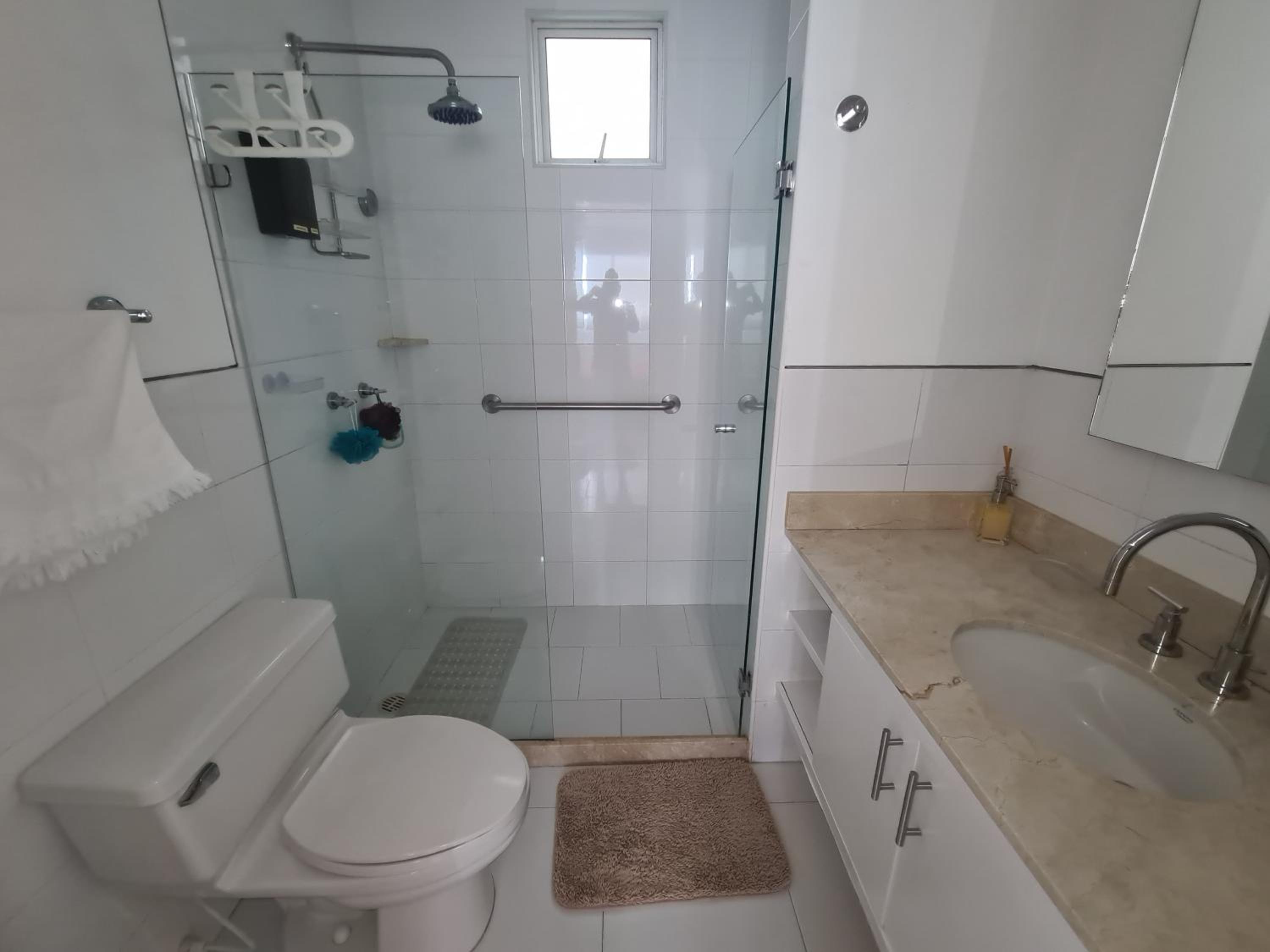 Hermoso apartamento de lujo en Morros 3 , Piso 5 con vista al mar