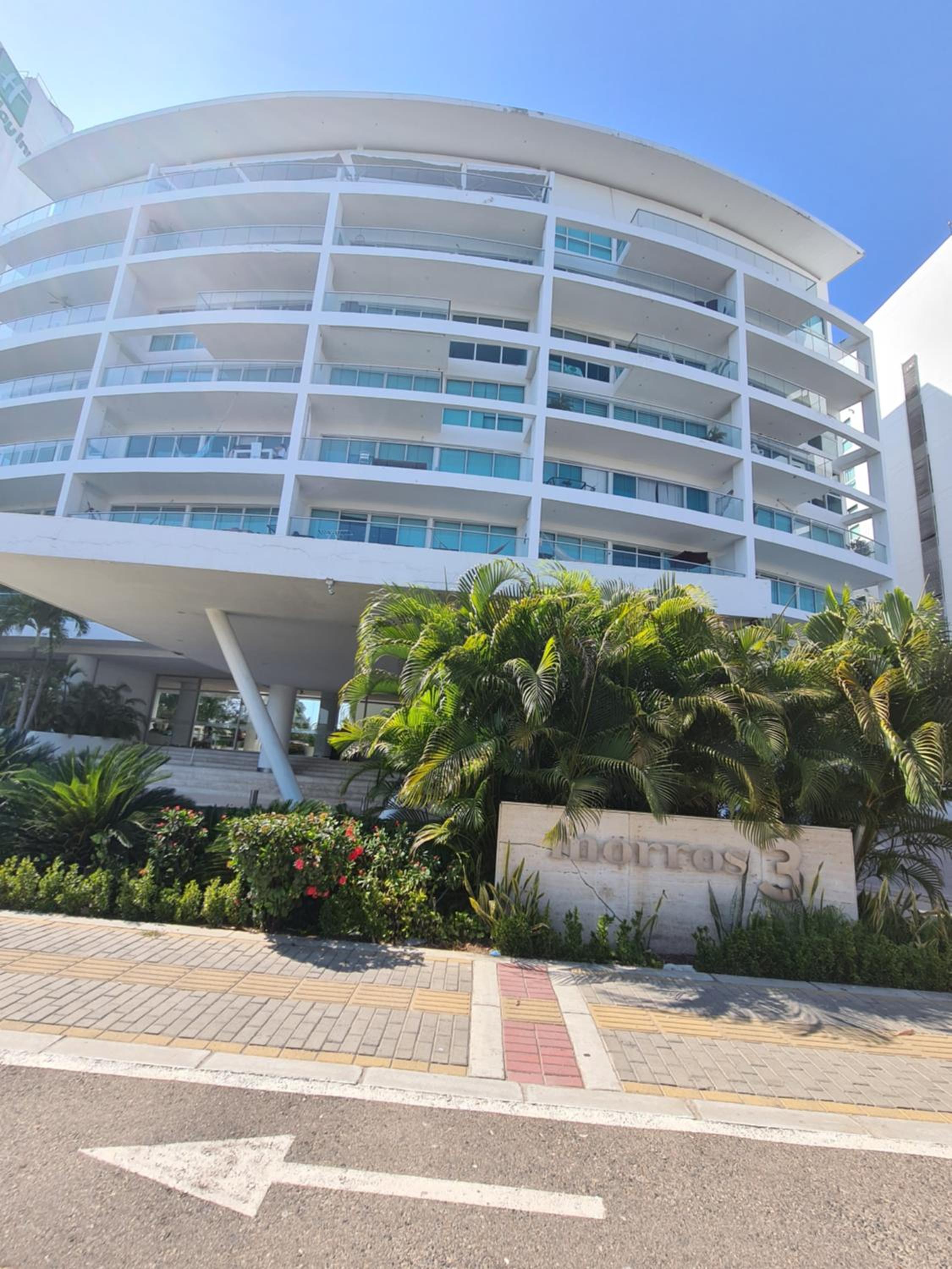 Hermoso apartamento de lujo en Morros 3 , Piso 5 con vista al mar