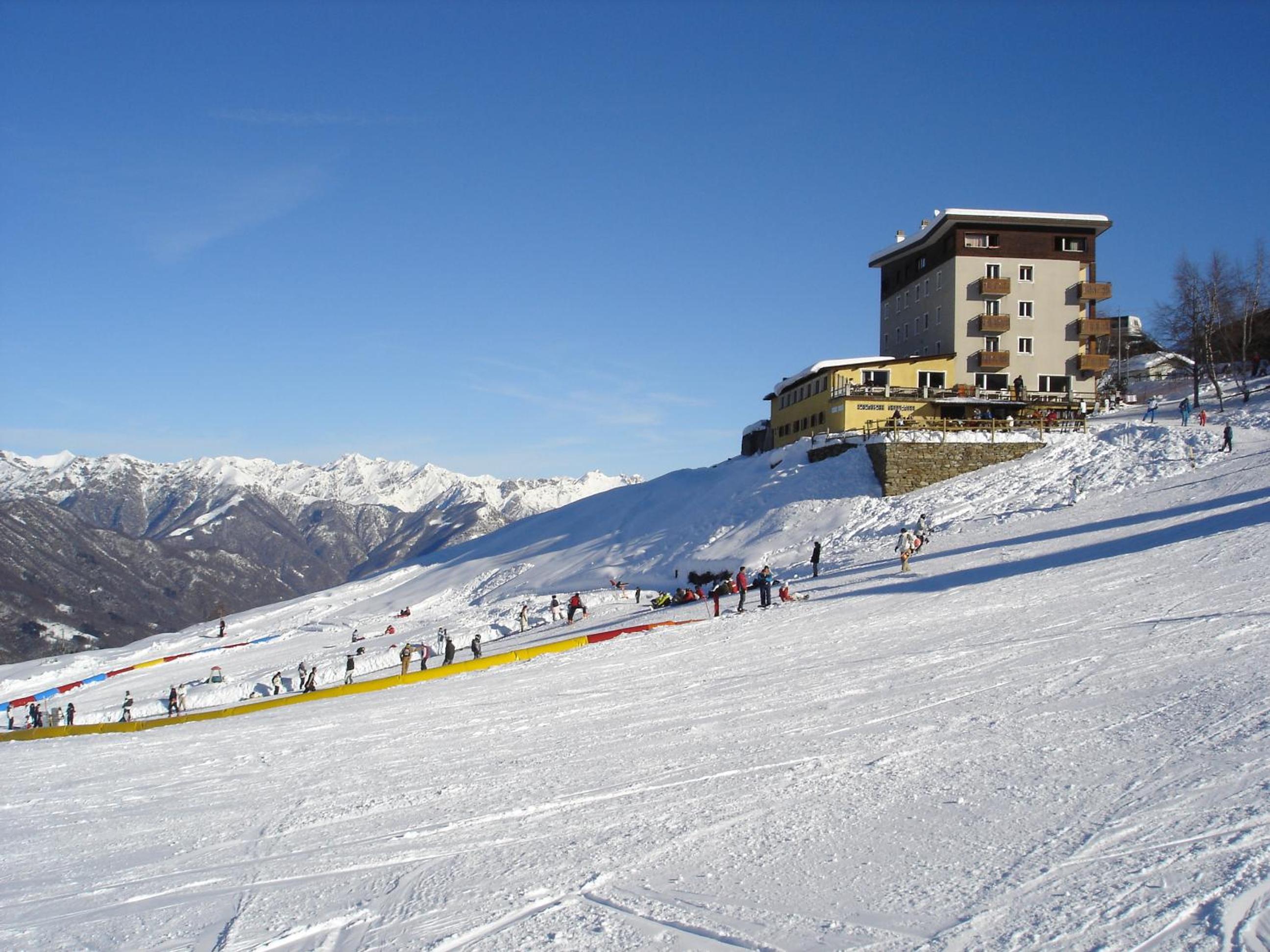 Photo 10