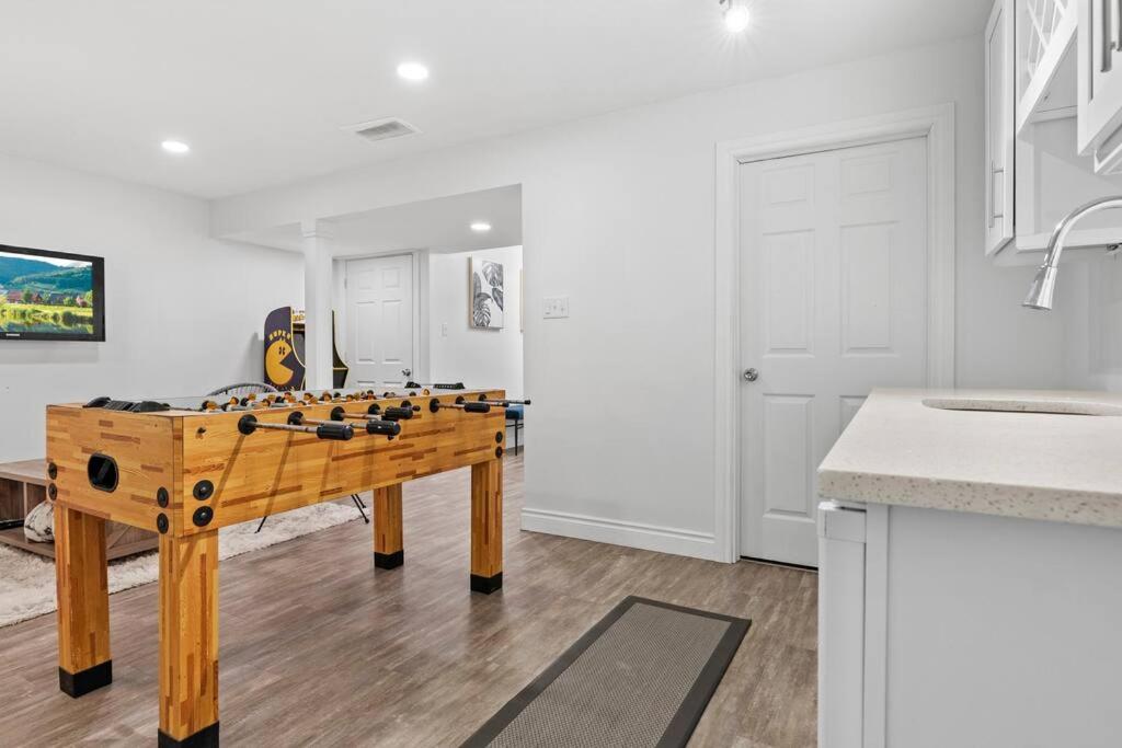 Cozy Home - 9mins to WEM -Foosball -Vintage arcade - Air conditioning