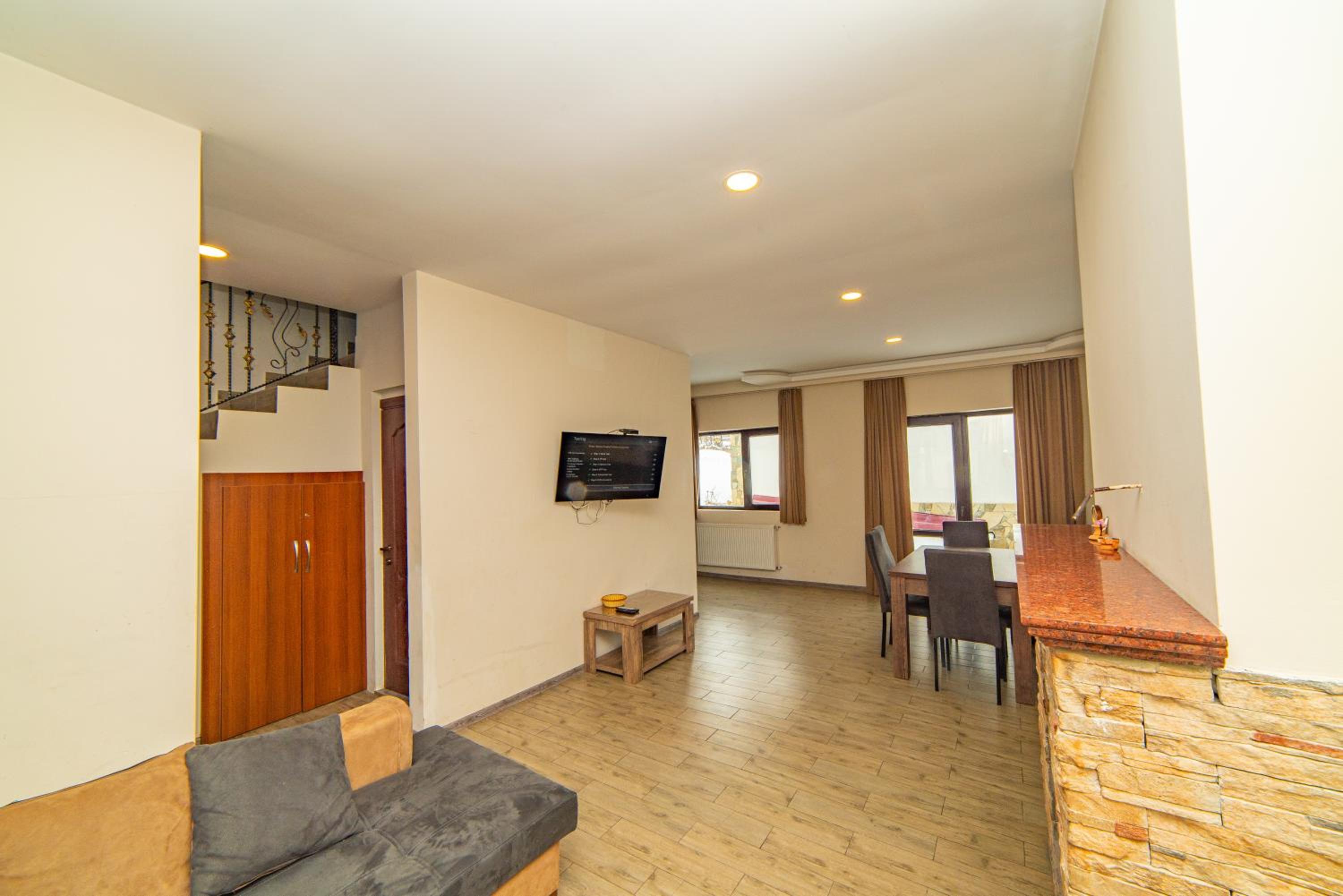 Gio’s Family house view 5