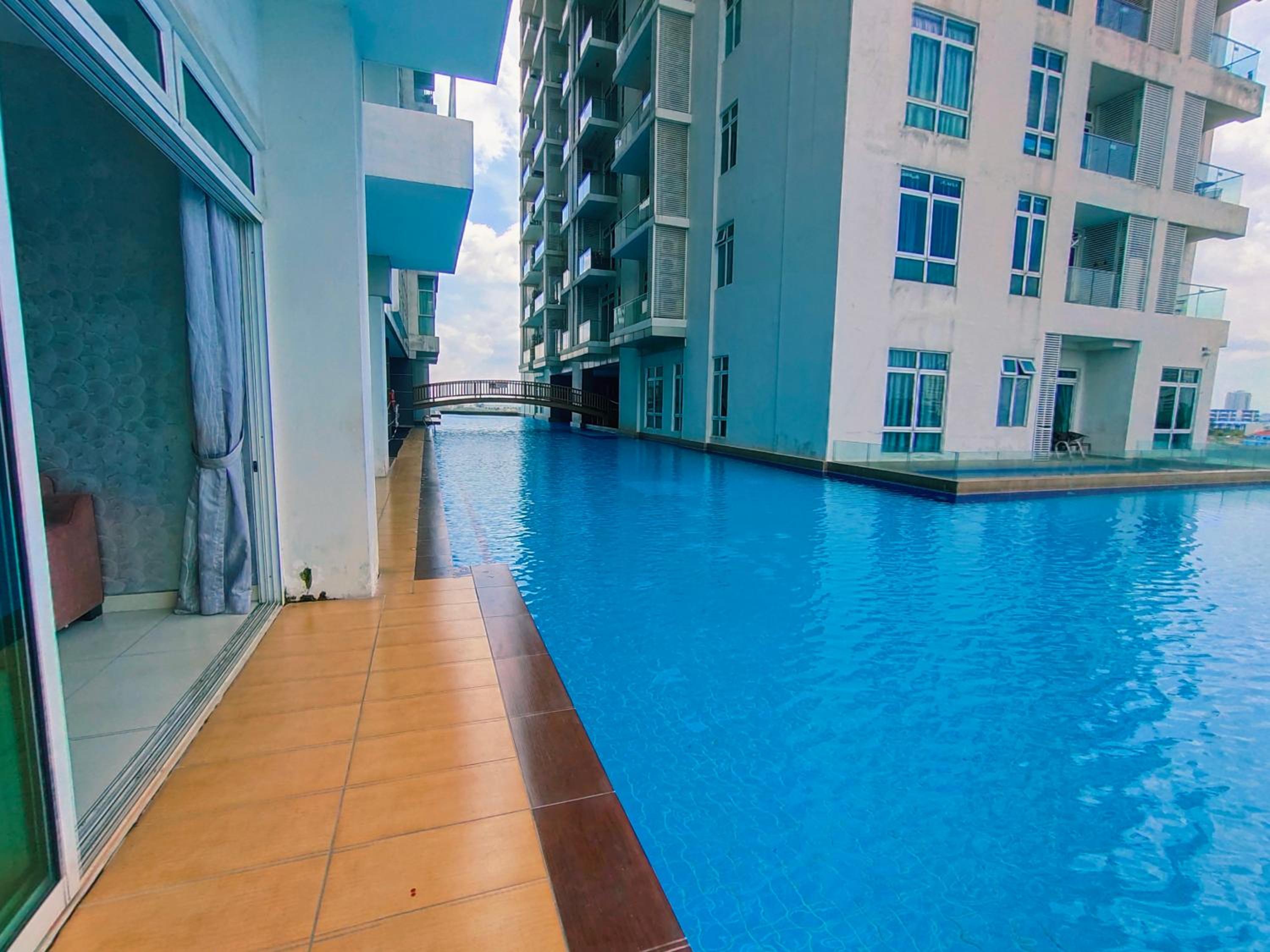 KSL City Mall D'Esplanade Apt 10min to CIQ, near to Legoland