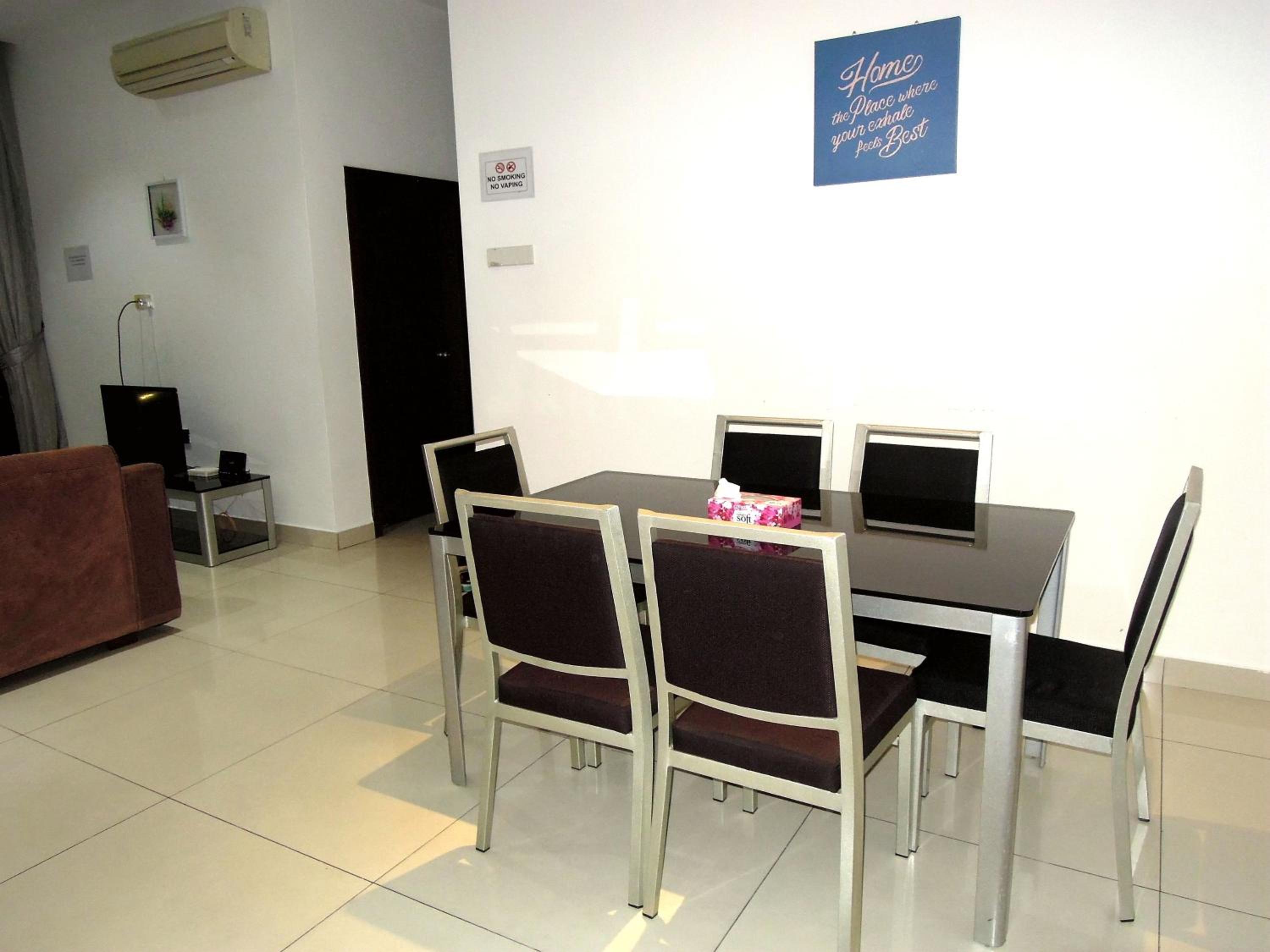 KSL City Mall D'Esplanade Apt 10min to CIQ, near to Legoland