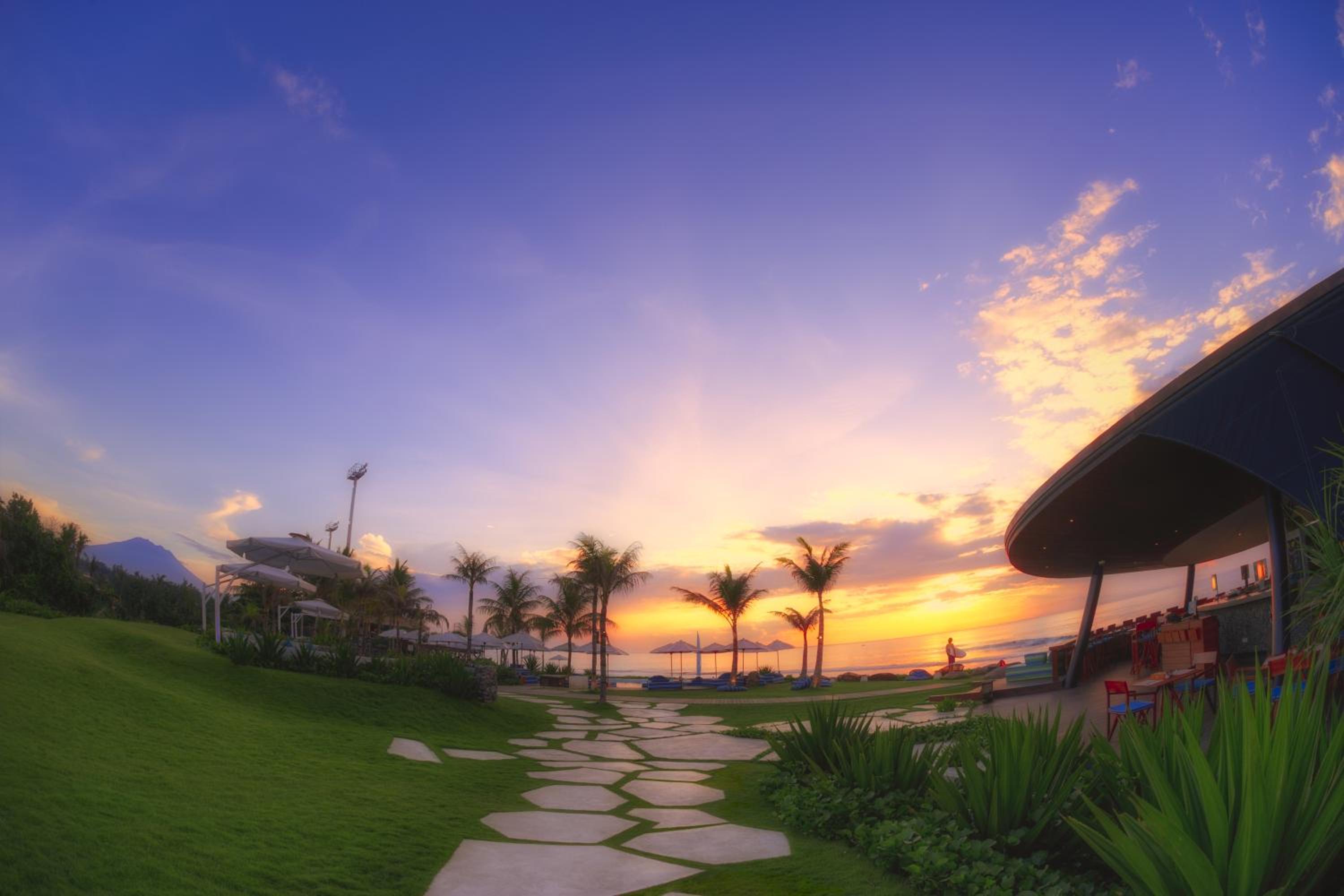 Hotel Komune and Beach Club Bali