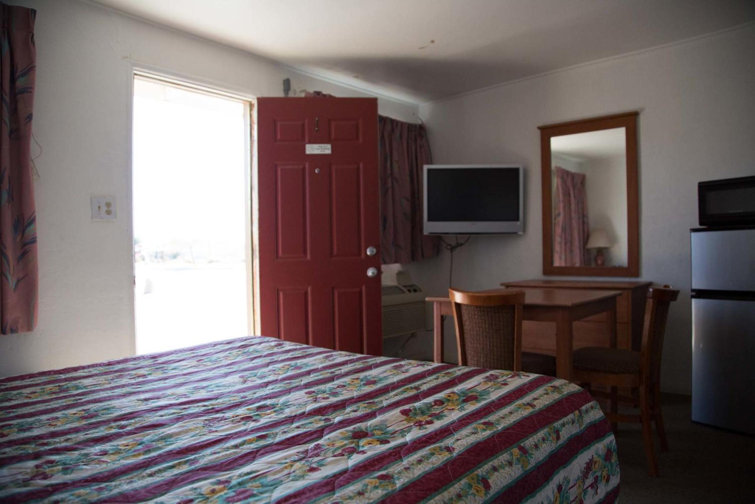 Boron Motel