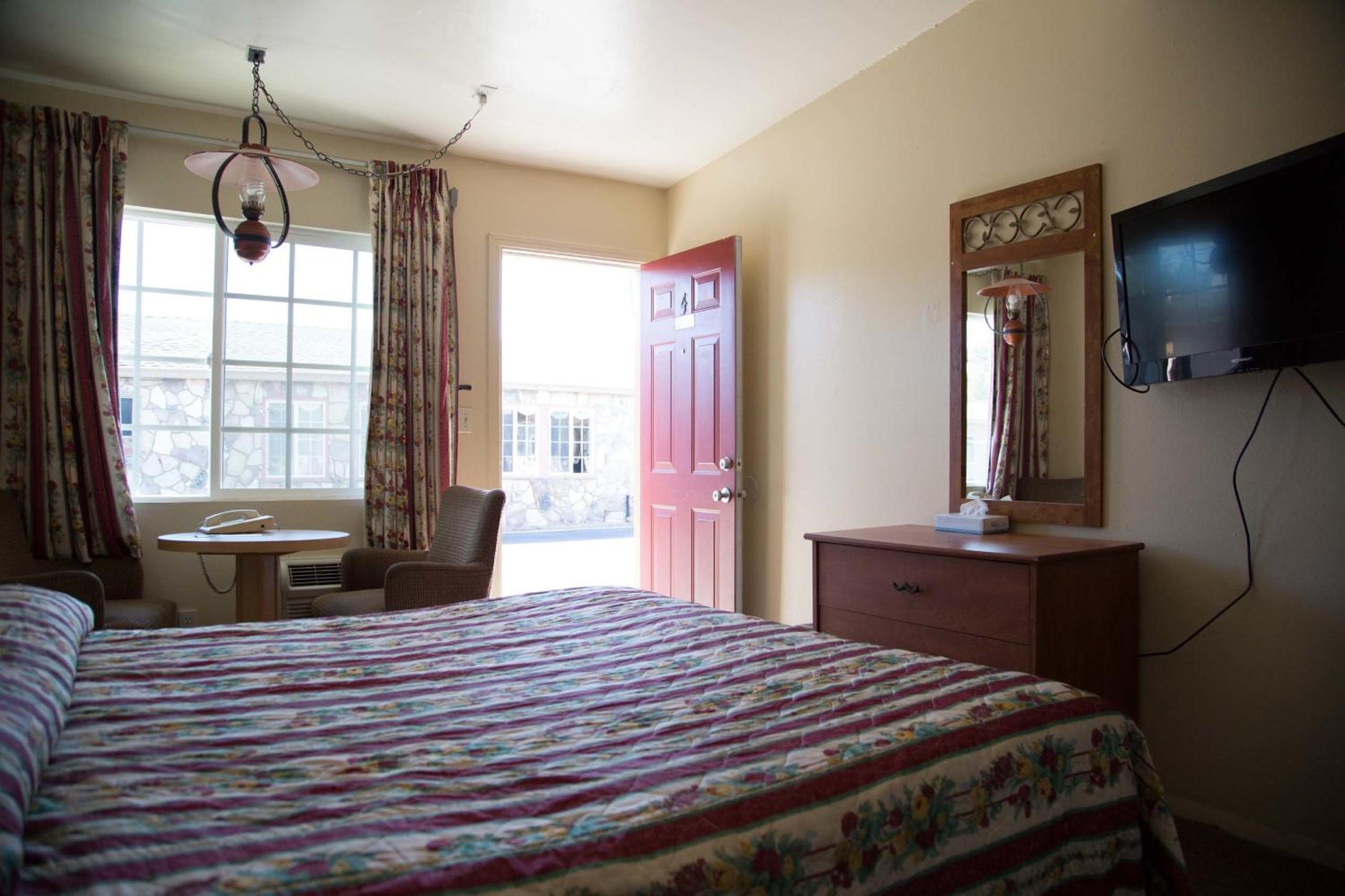 Boron Motel