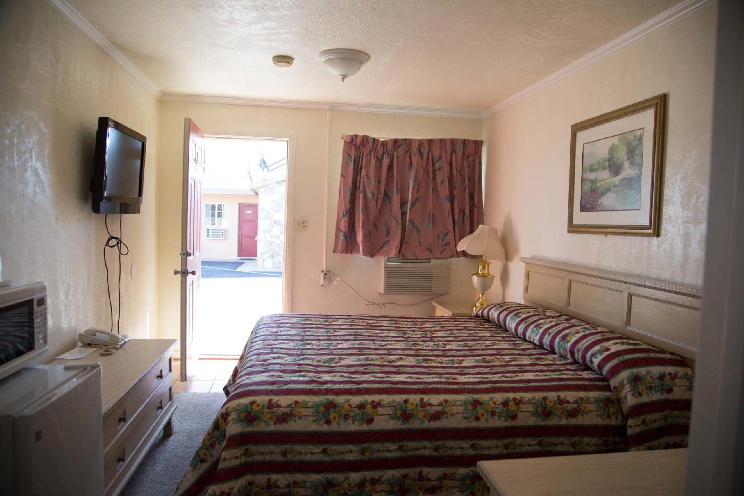 Boron Motel