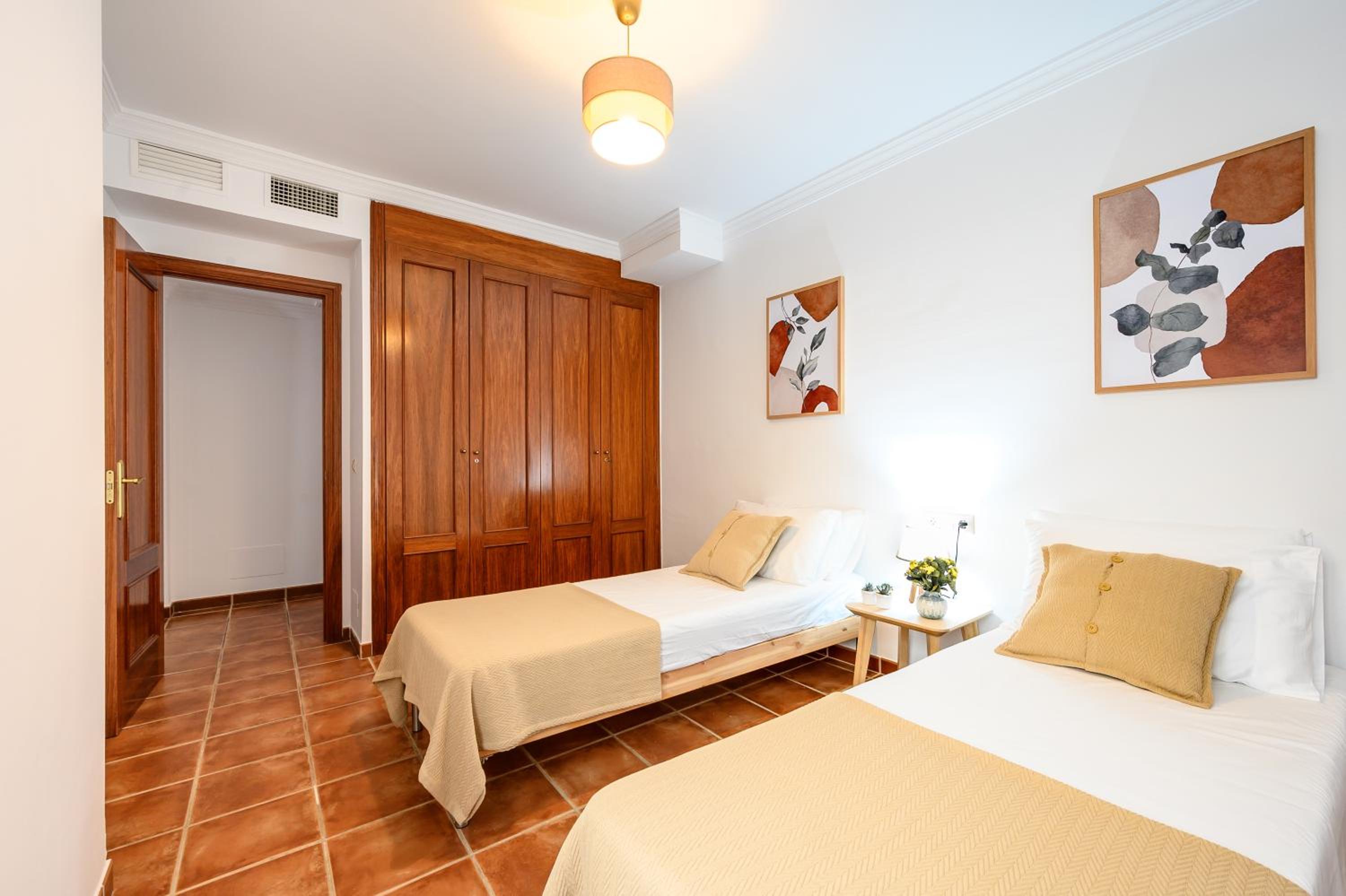 Sauna, 3 bedroom apartment by 10ToSea view 5