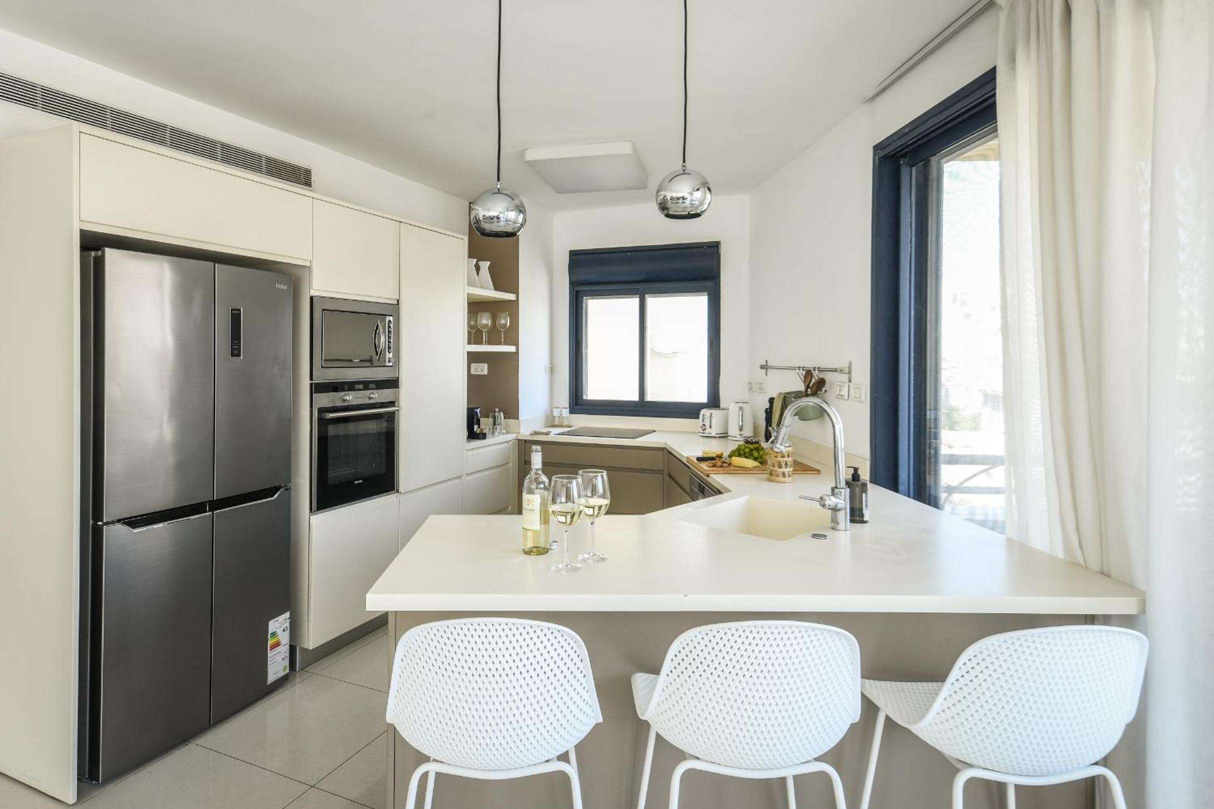 Chic 3BR Apt w Balcony & Parking by Tel Aviv Port by Sea N' Rent view 5